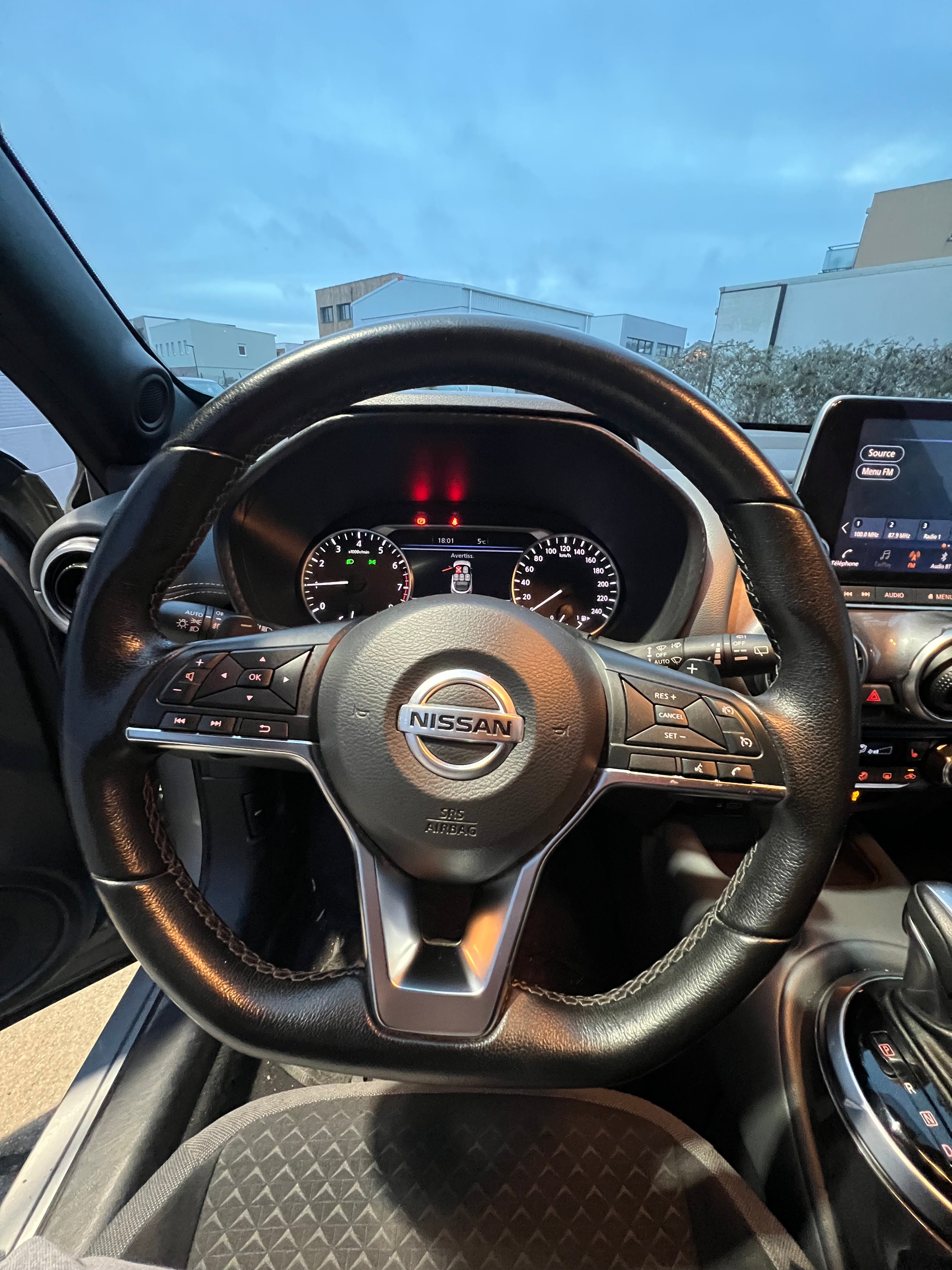 Nissan Juke 1.0 DIG-T 7DCT 114cv Nissan Juke 1.0 DIG-T 7DCT 114cv