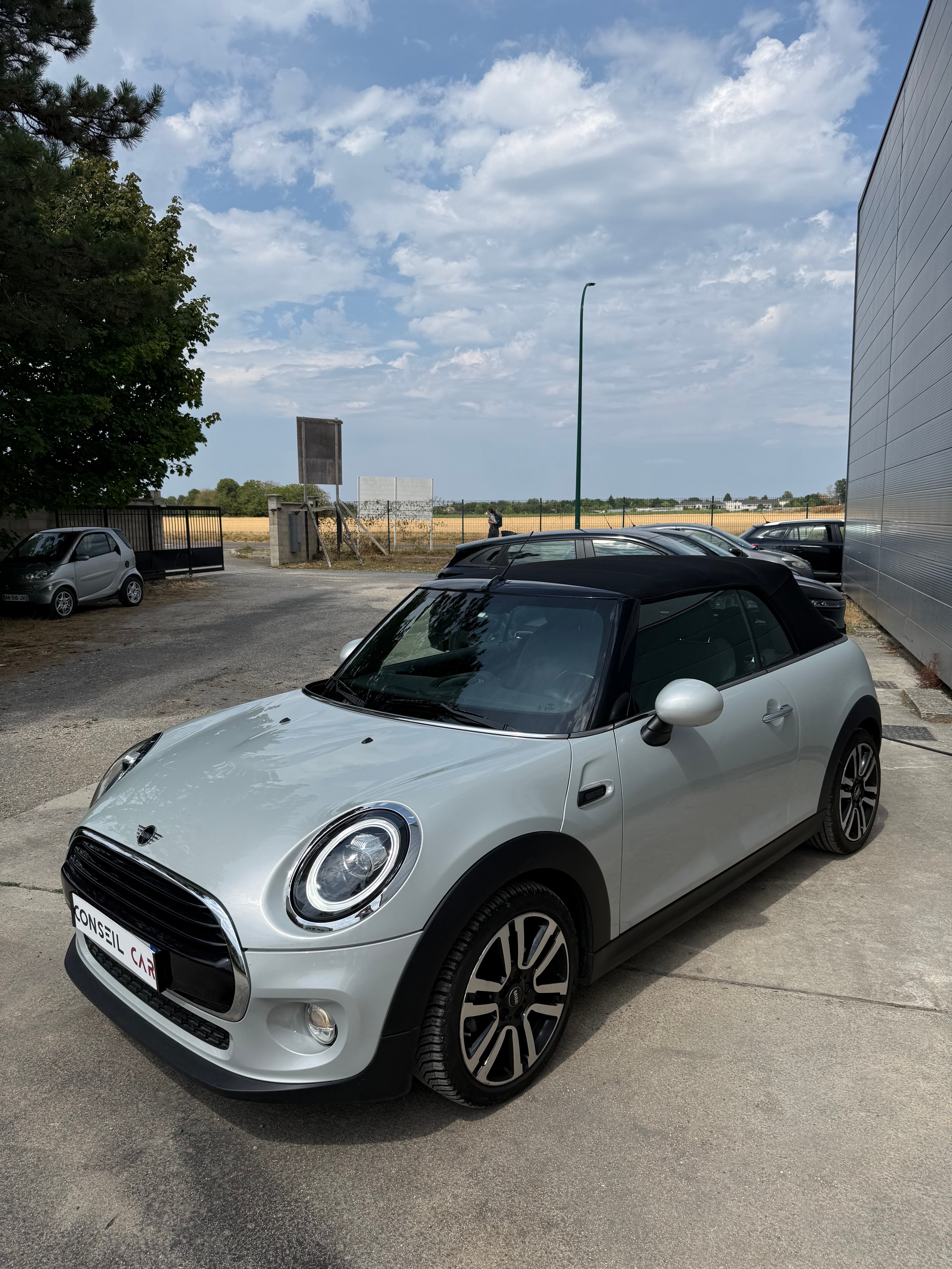 Mini Cooper Cabriolet 1.5 D 115cv BVA HEDDON STREET Mini Cooper Cabriolet 1.5 D 115cv BVA HEDDON STREET