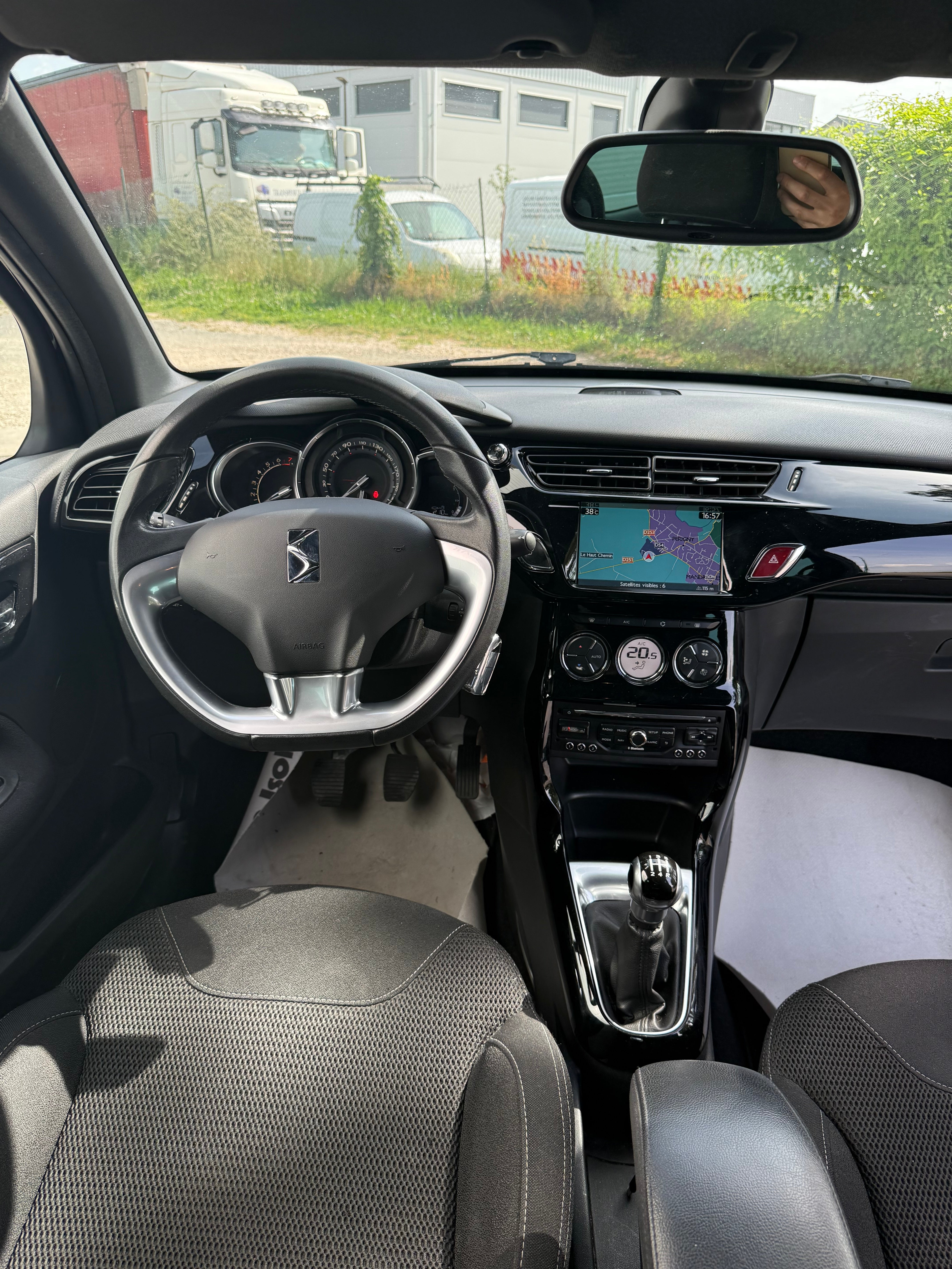 DS3 1.6 VTI 120cv SOCHIC DS3 1.6 VTI 120cv SOCHIC