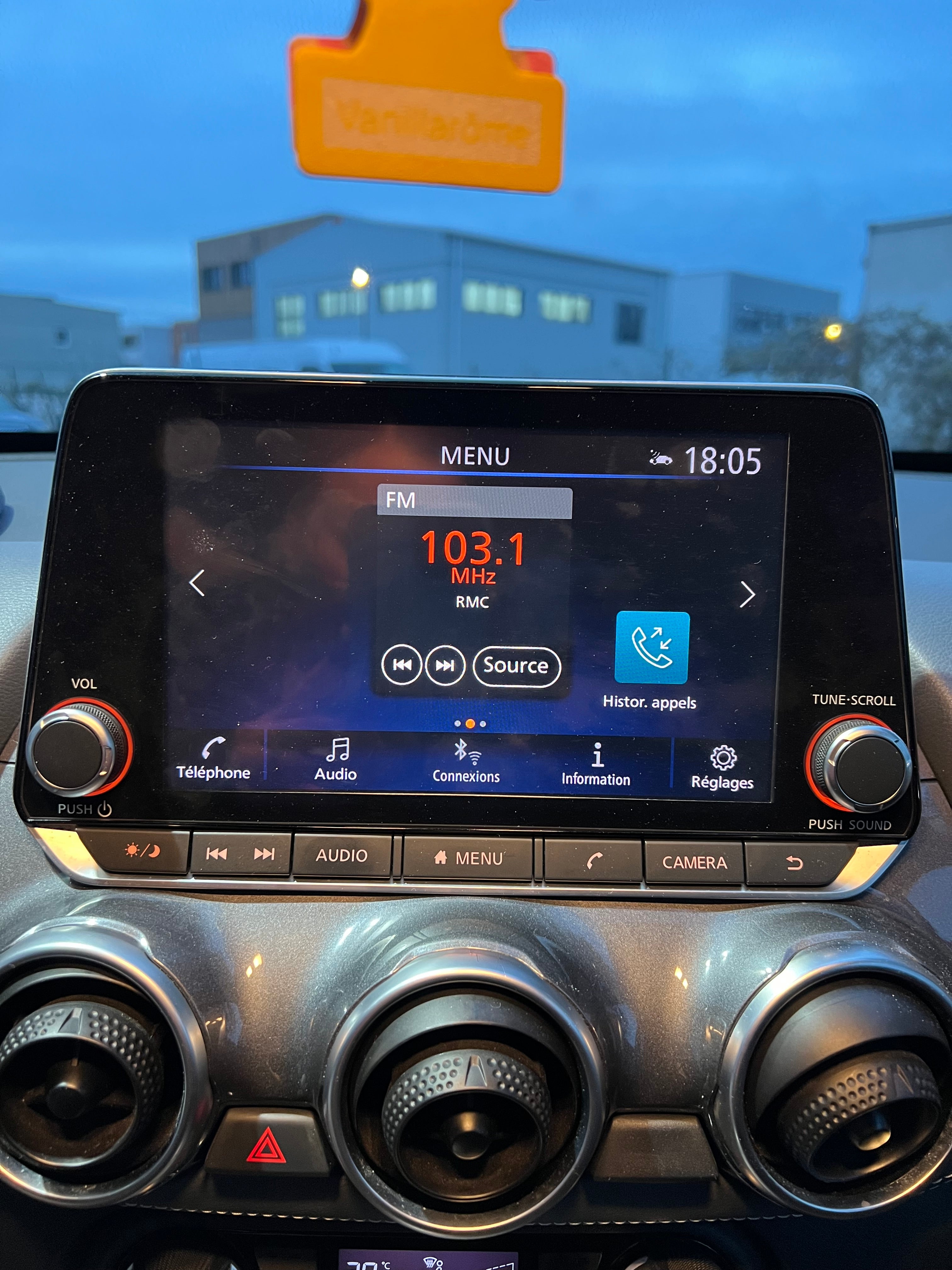 Nissan Juke 1.0 DIG-T 7DCT 114cv Nissan Juke 1.0 DIG-T 7DCT 114cv