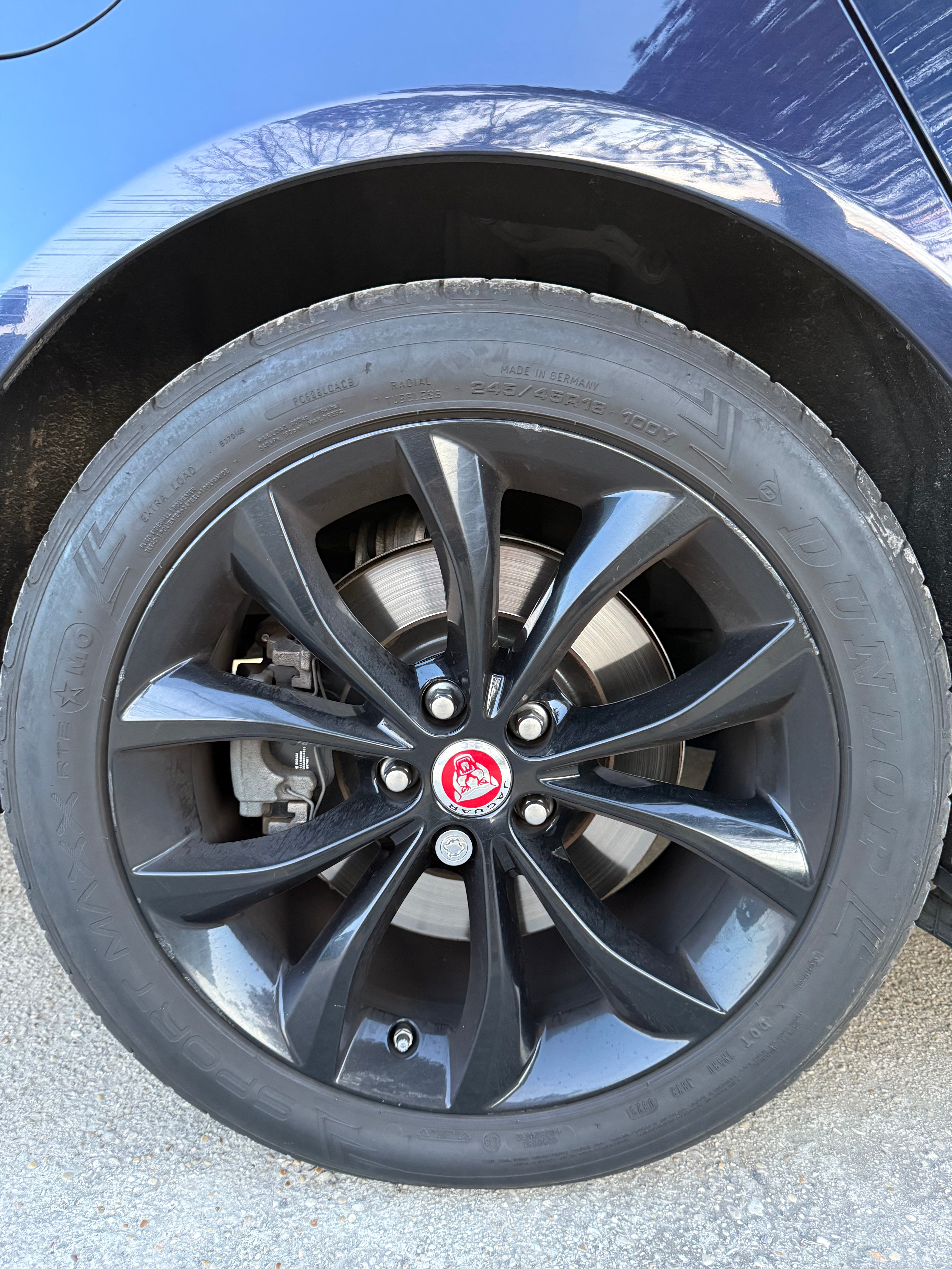 Jaguar XF X260 2.0 D 163 cv Jaguar XF X260 2.0 D 163 cv