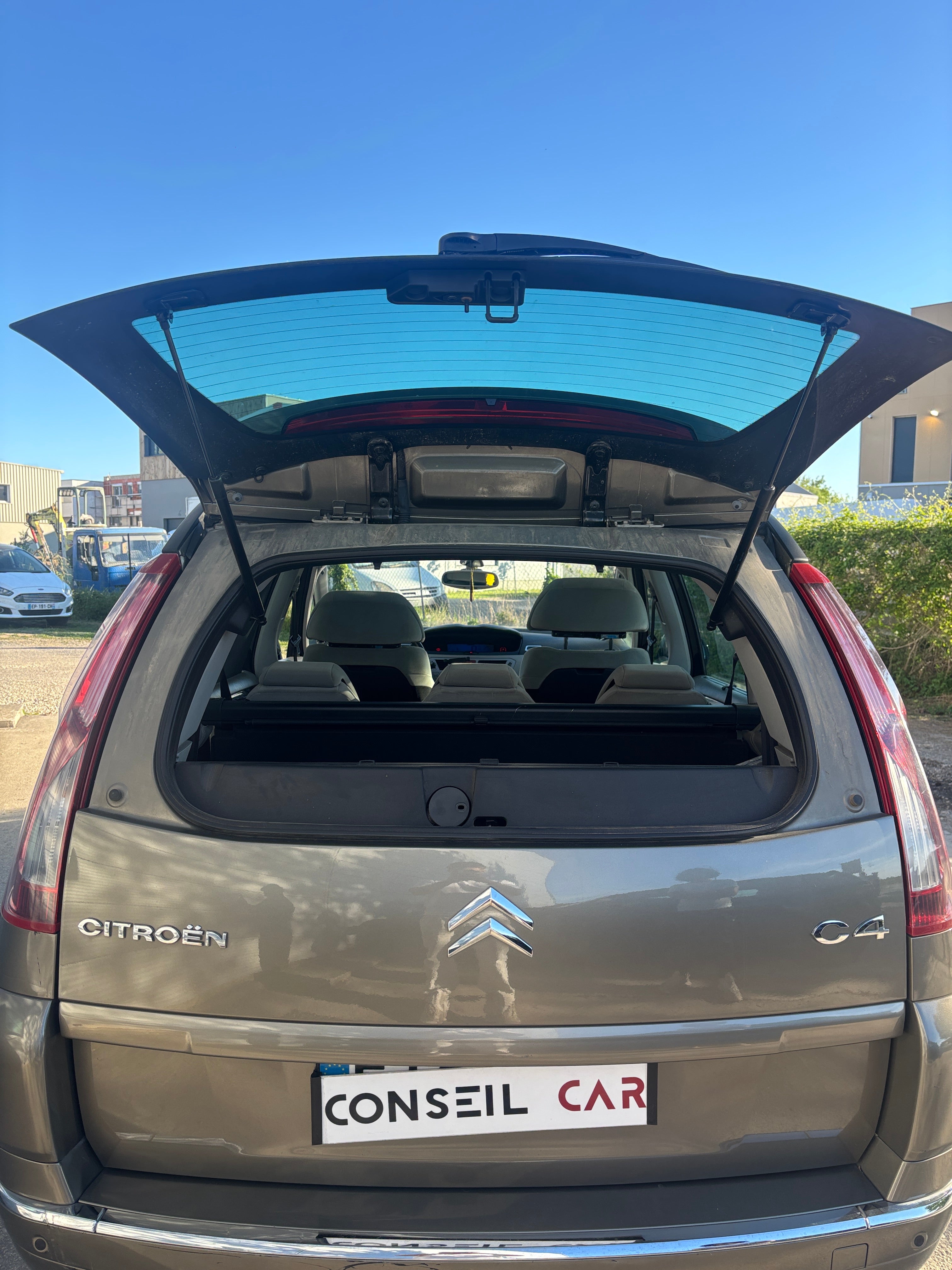 Citroen C4 Grand Picasso 1.6 HDI 110cv EXCLUSIVE Citroen C4 Grand Picasso 1.6 HDI 110cv EXCLUSIVE