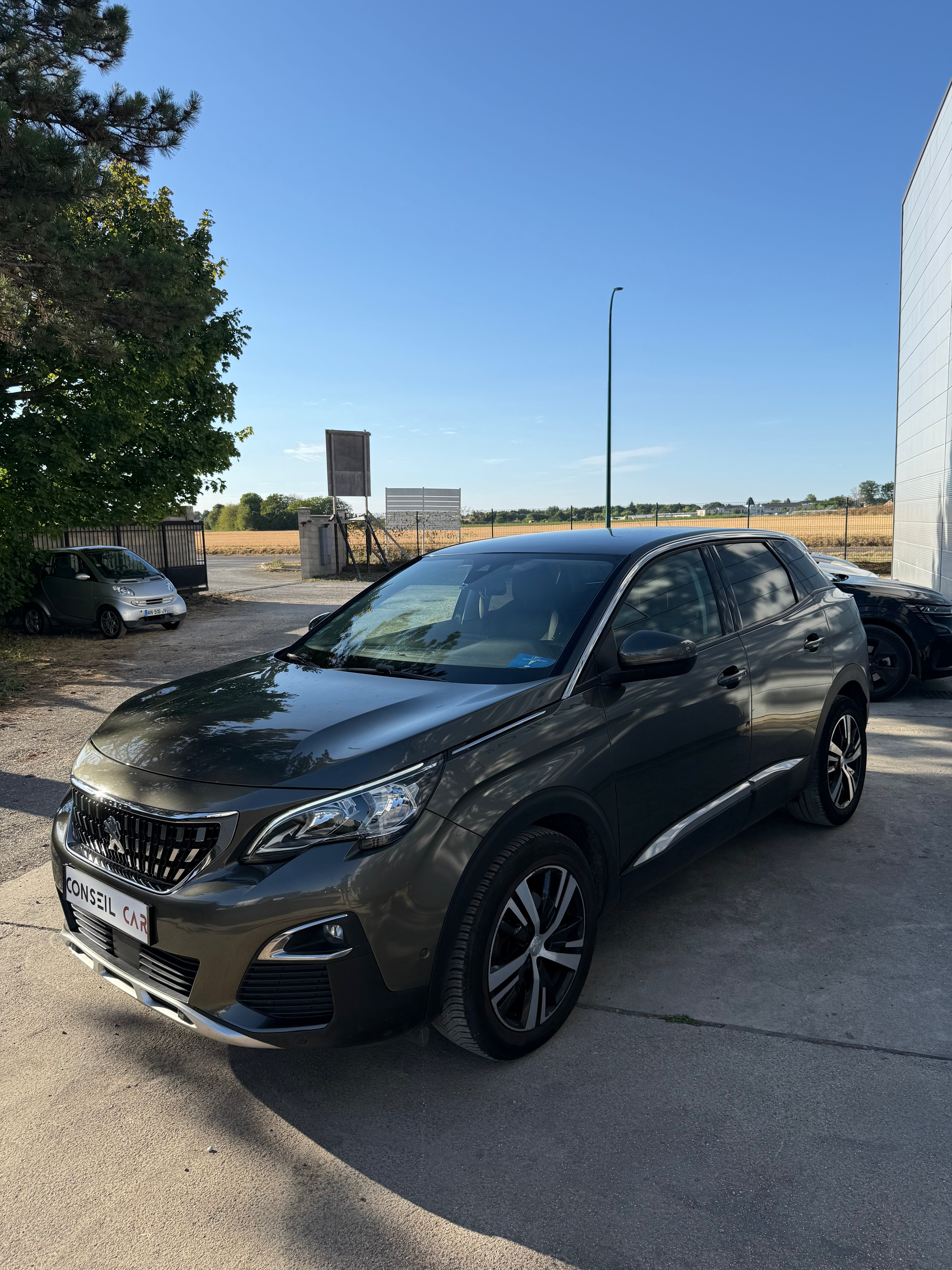 Peugeot 3008 1.6 BlueHdi 120ch Allure Peugeot 3008 1.6 BlueHdi 120ch Allure