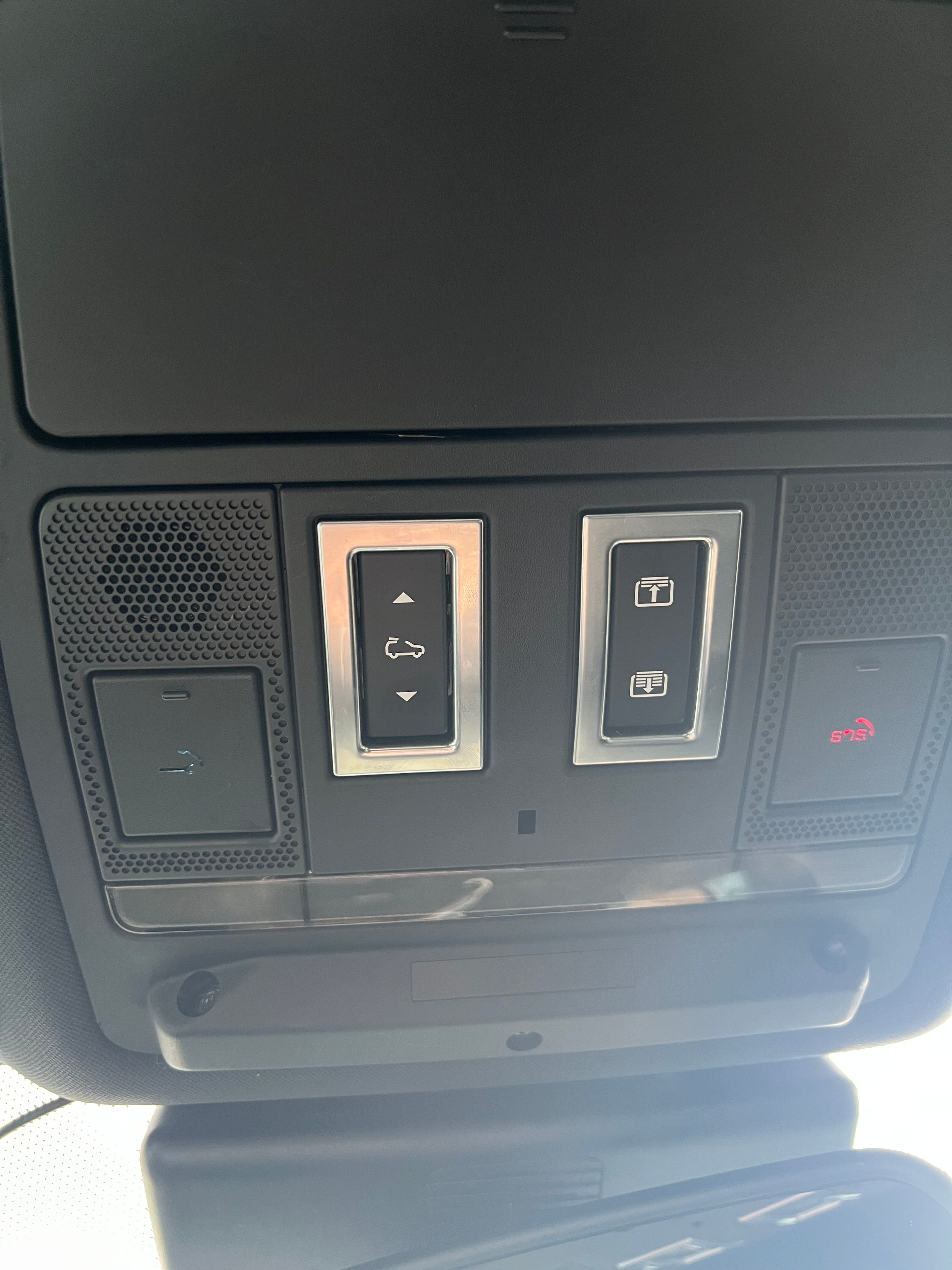 Jaguar F-Pace 2.0 D AWD R Sport 180cv Jaguar F-Pace 2.0 D AWD R Sport 180cv