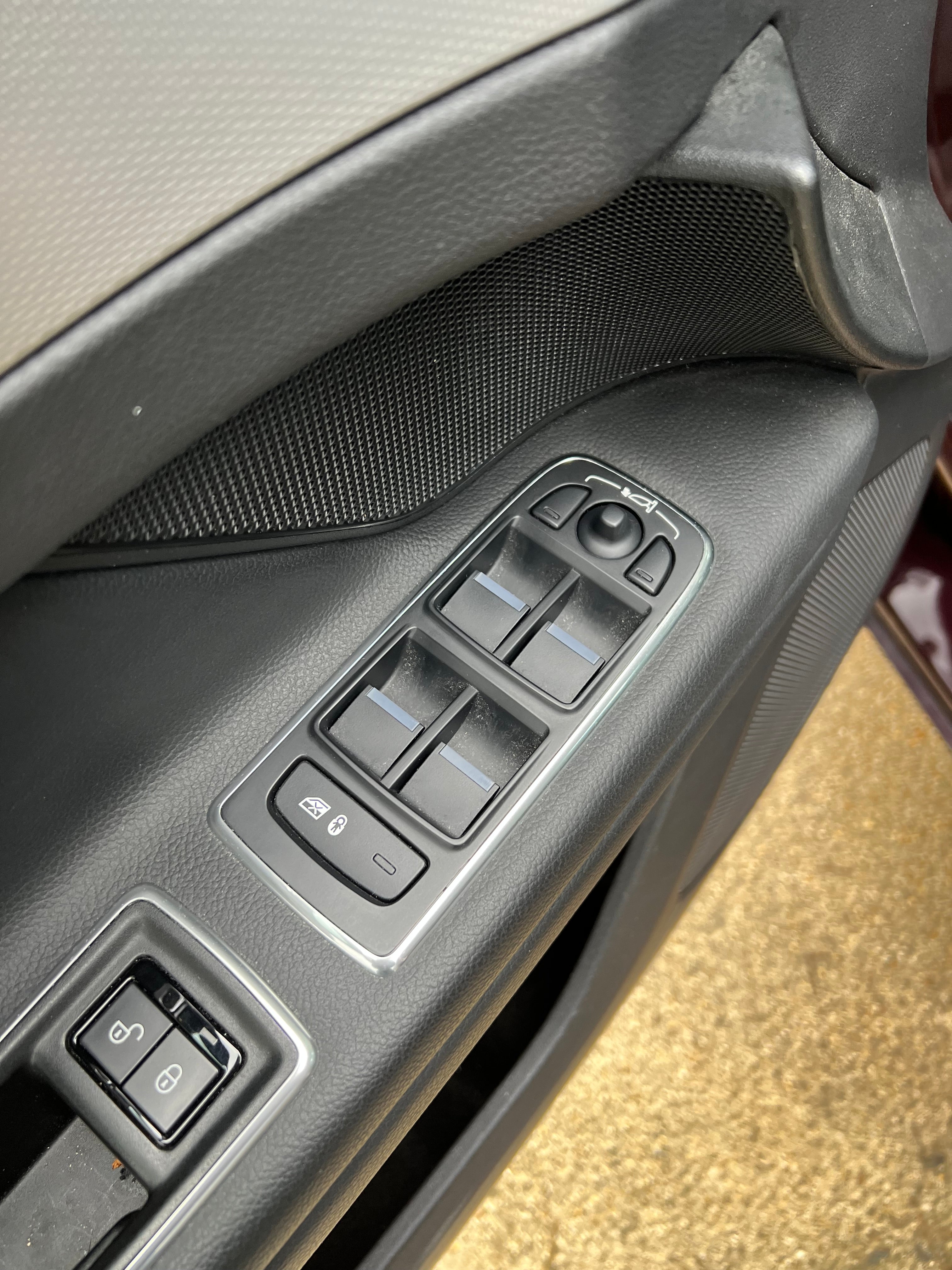 Jaguar XF X260 2.0 D 163 cv Jaguar XF X260 2.0 D 163 cv