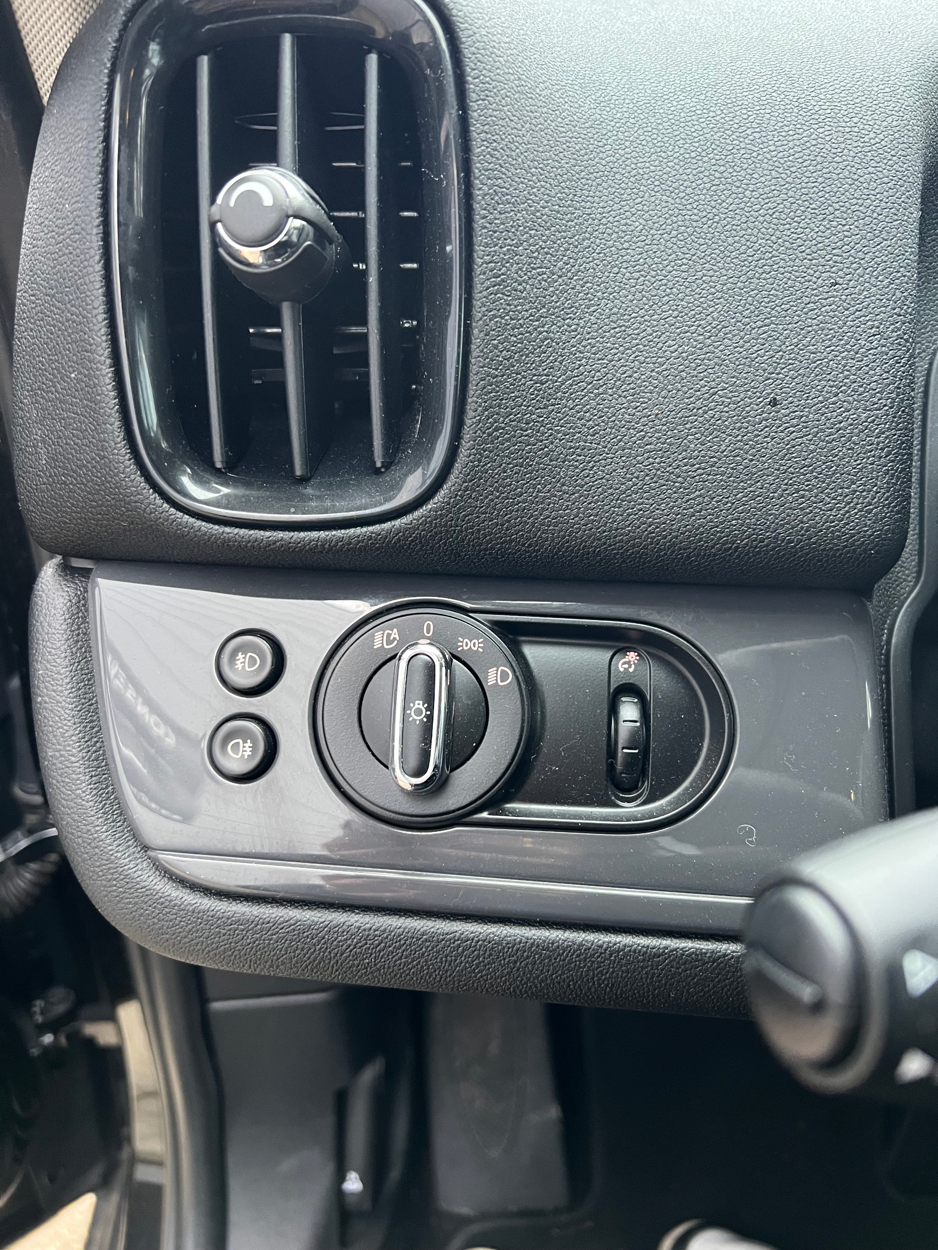 Mini Mini (F60) Countryman One D 1.5 DCT7 116cv Mini Mini (F60) Countryman One D 1.5 DCT7 116cv