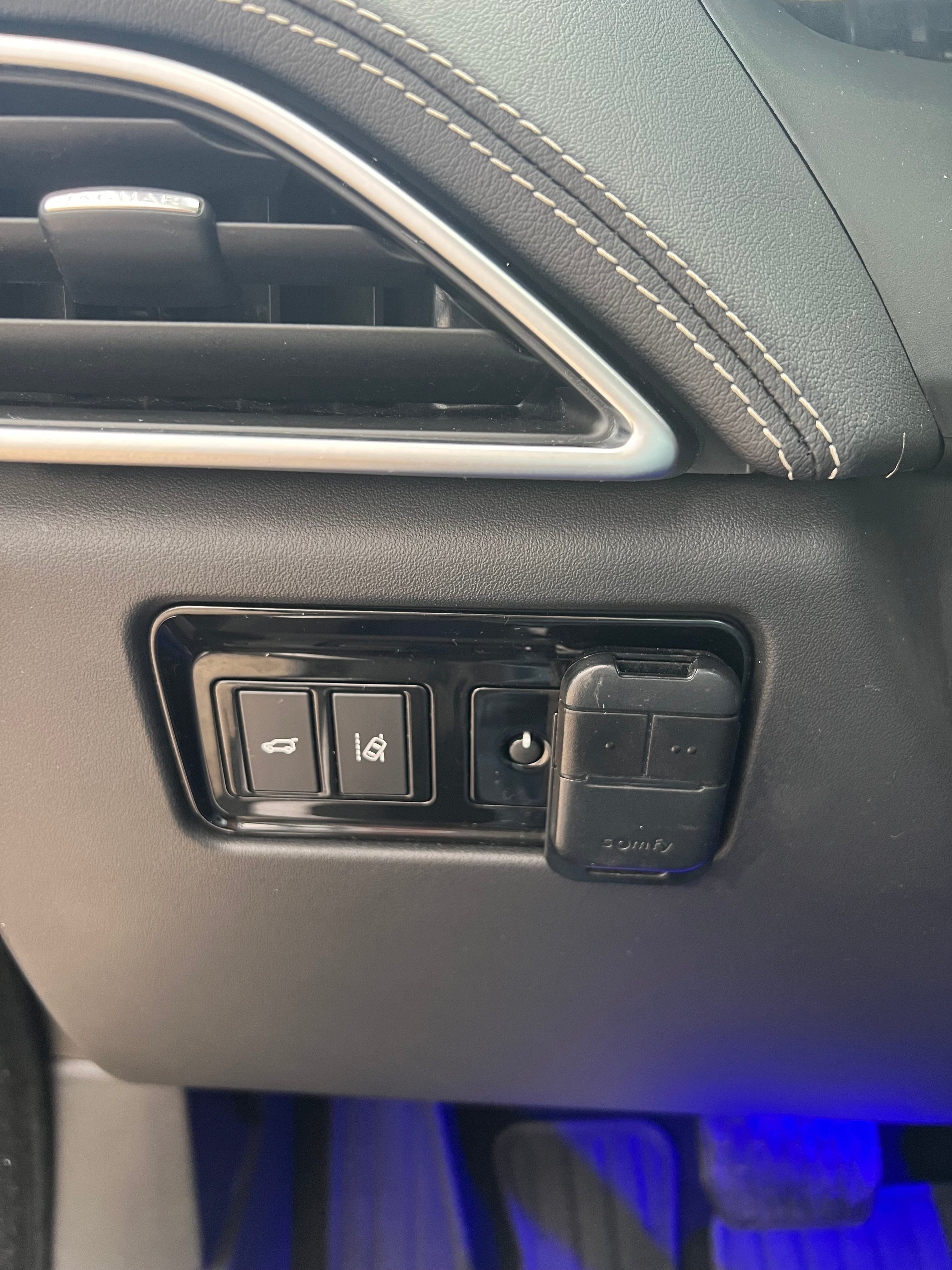 Jaguar F-Pace 2.0 D AWD R Sport 180cv Jaguar F-Pace 2.0 D AWD R Sport 180cv