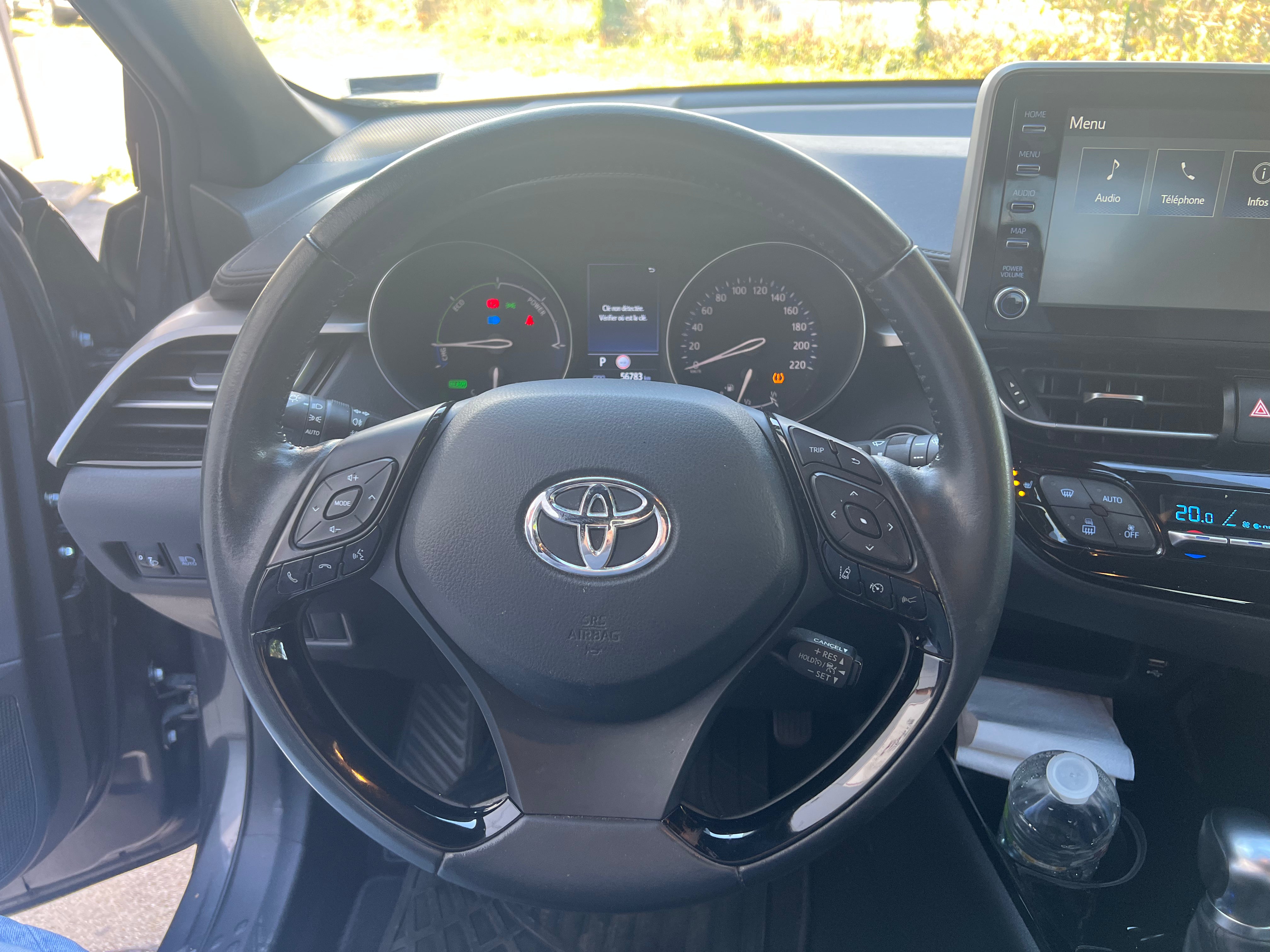 Toyota C-HR 1.8H 122cv Distinctive 4X2 Toyota C-HR 1.8H 122cv Distinctive 4X2