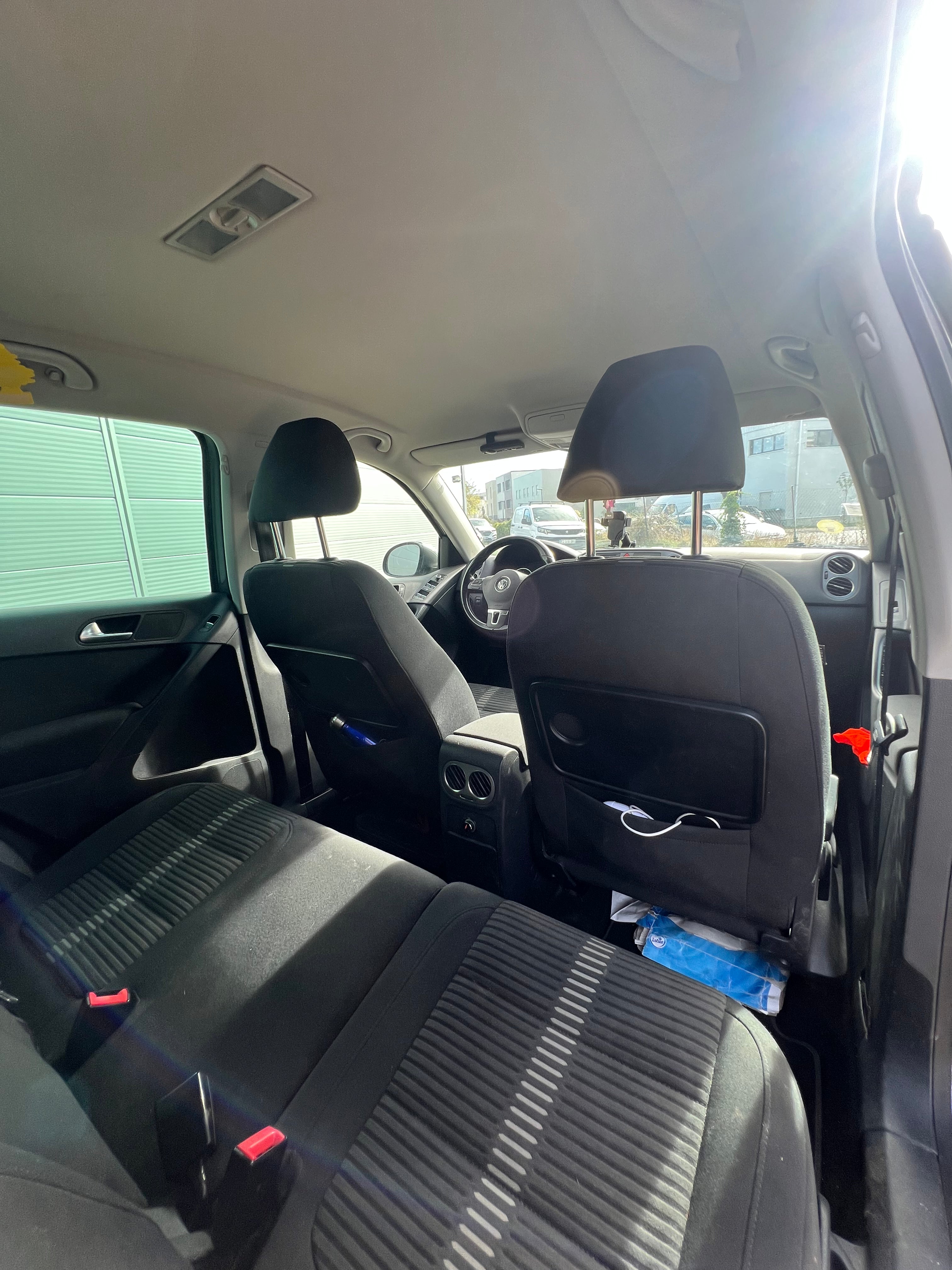 Volkswagen Tiguan 2.0 TDI 140 BLUEMOTION SPORTLINE Volkswagen Tiguan 2.0 TDI 140 BLUEMOTION SPORTLINE