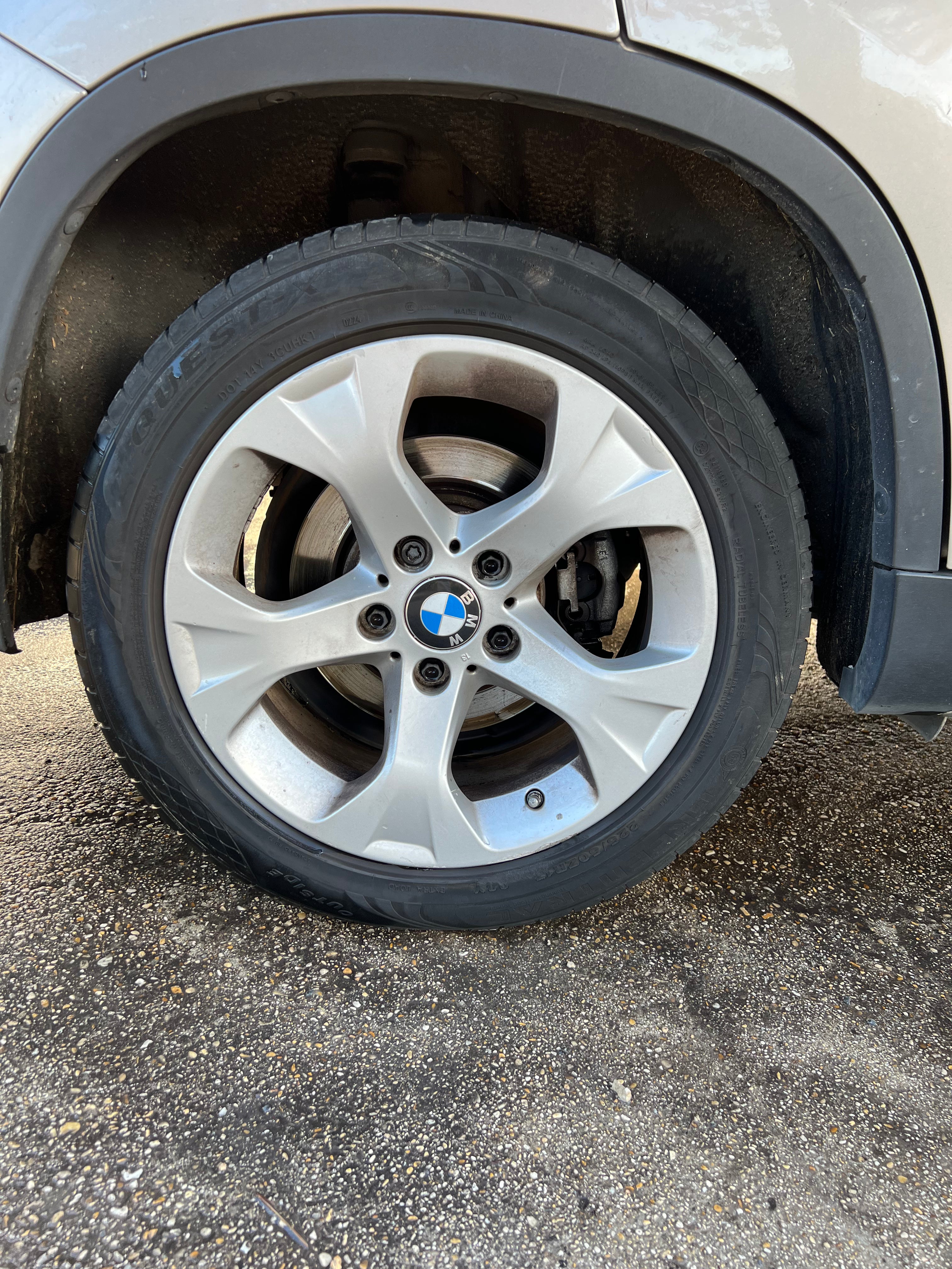 BMW X1 X-Line XDrive 18D BVA BMW X1 X-Line XDrive 18D BVA