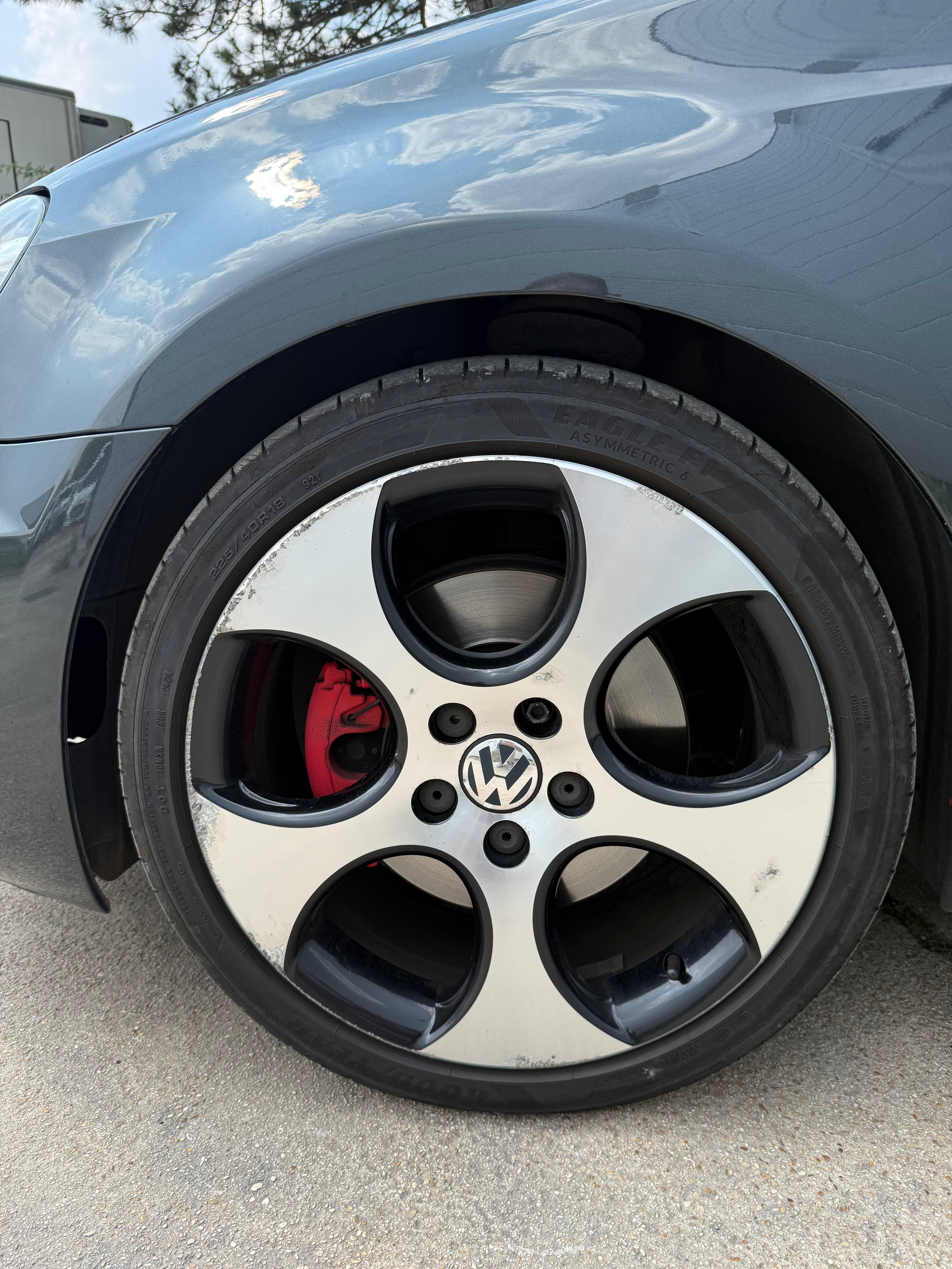 Volkswagen Golf 6 2.0 TSI 210 GTI Volkswagen Golf 6 2.0 TSI 210 GTI