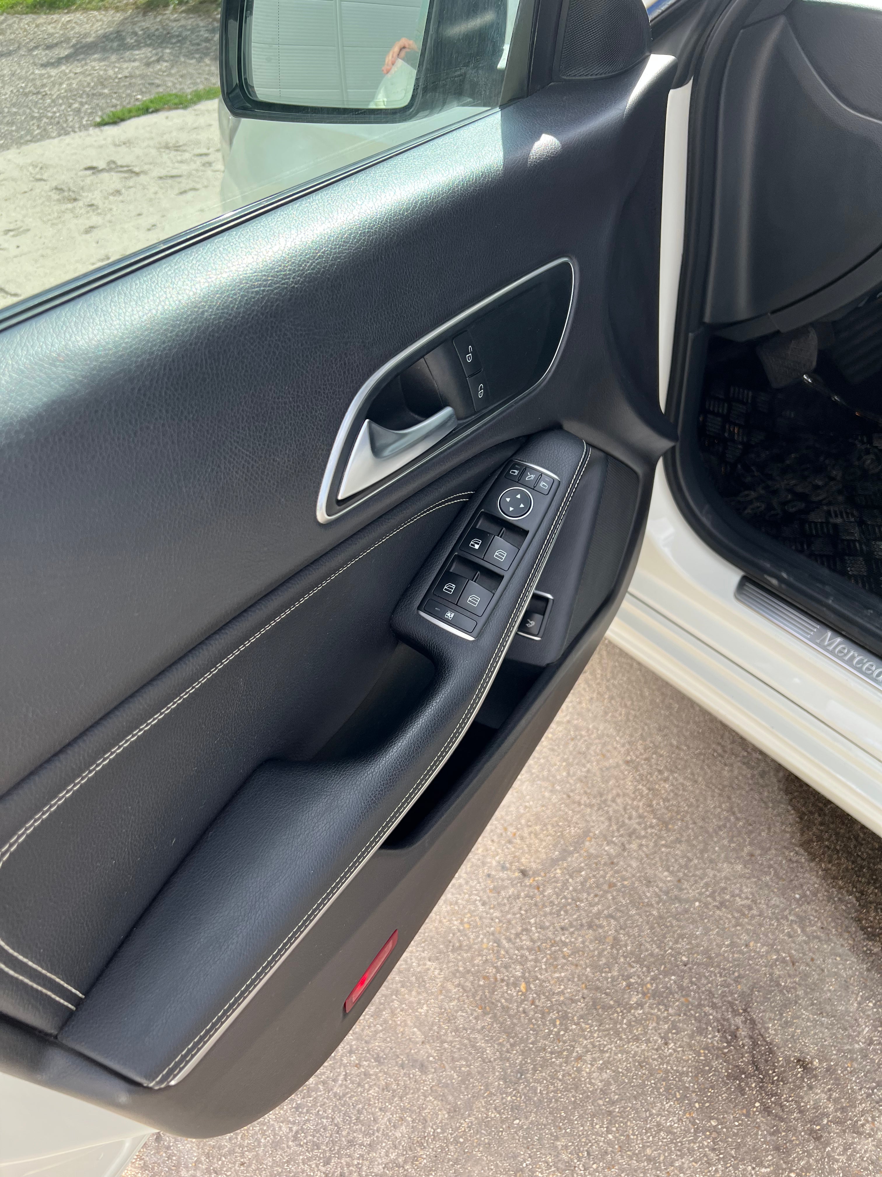 Mercedes Classe Cla COUPE 2.2 220 CDI 175 BUSINESS Mercedes Classe Cla COUPE 2.2 220 CDI 175 BUSINESS