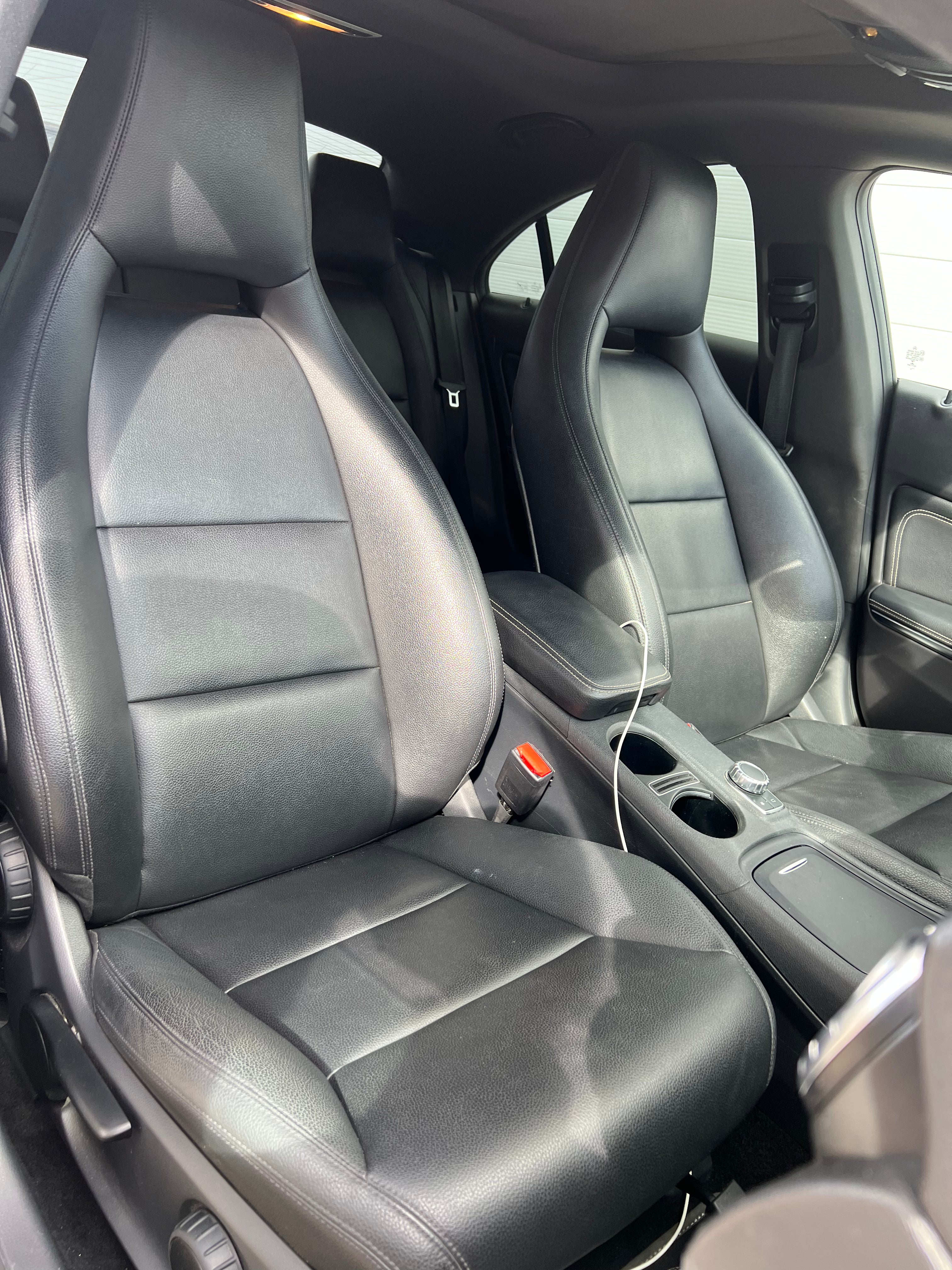 Mercedes Classe Cla COUPE 2.2 220 CDI 175 BUSINESS Mercedes Classe Cla COUPE 2.2 220 CDI 175 BUSINESS