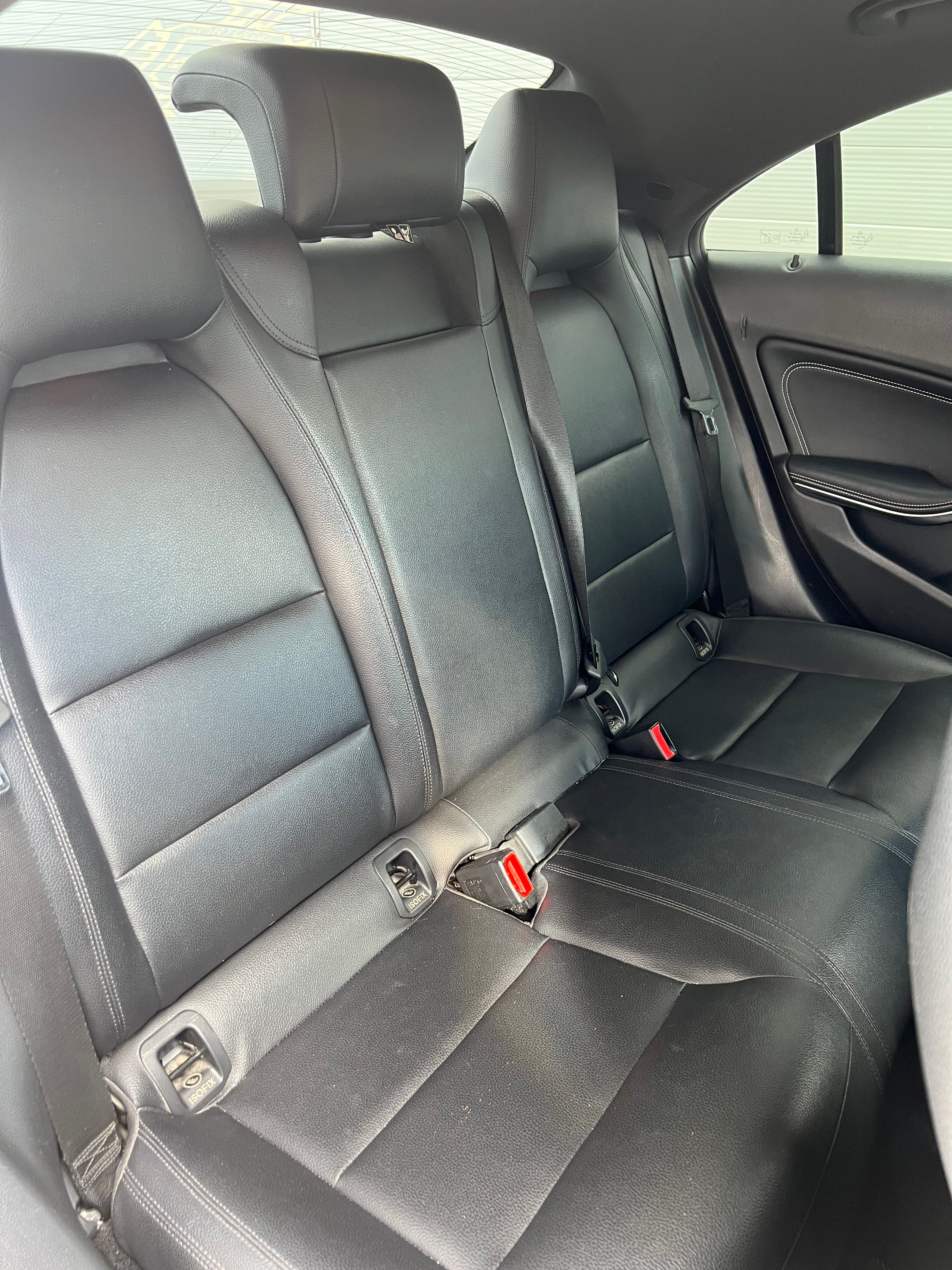 Mercedes Classe Cla COUPE 2.2 220 CDI 175 BUSINESS Mercedes Classe Cla COUPE 2.2 220 CDI 175 BUSINESS