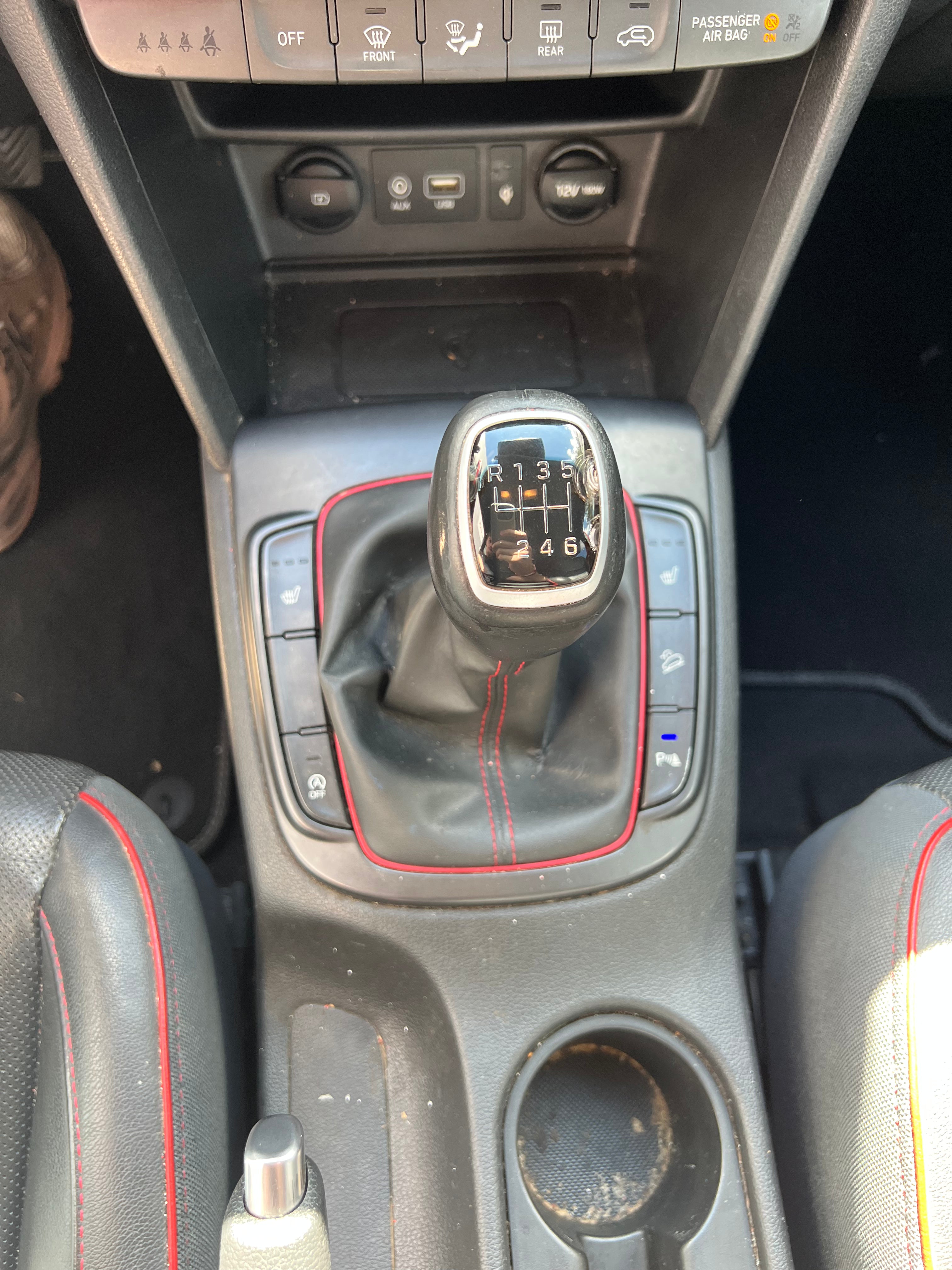 Hyundai Kona 1.0 T-GDI 120 EXECUTIVE Hyundai Kona 1.0 T-GDI 120 EXECUTIVE