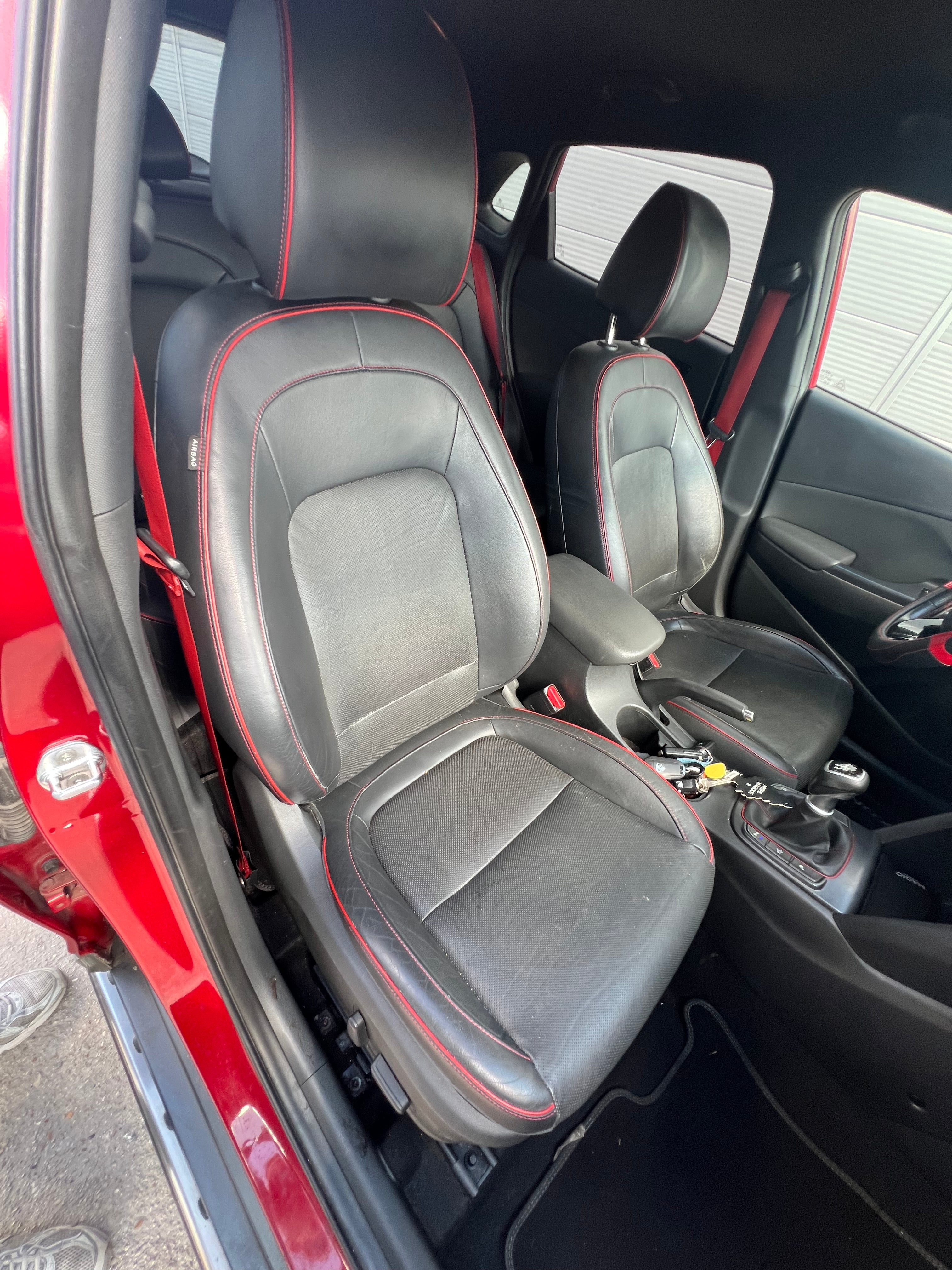 Hyundai Kona 1.0 T-GDI 120 EXECUTIVE Hyundai Kona 1.0 T-GDI 120 EXECUTIVE