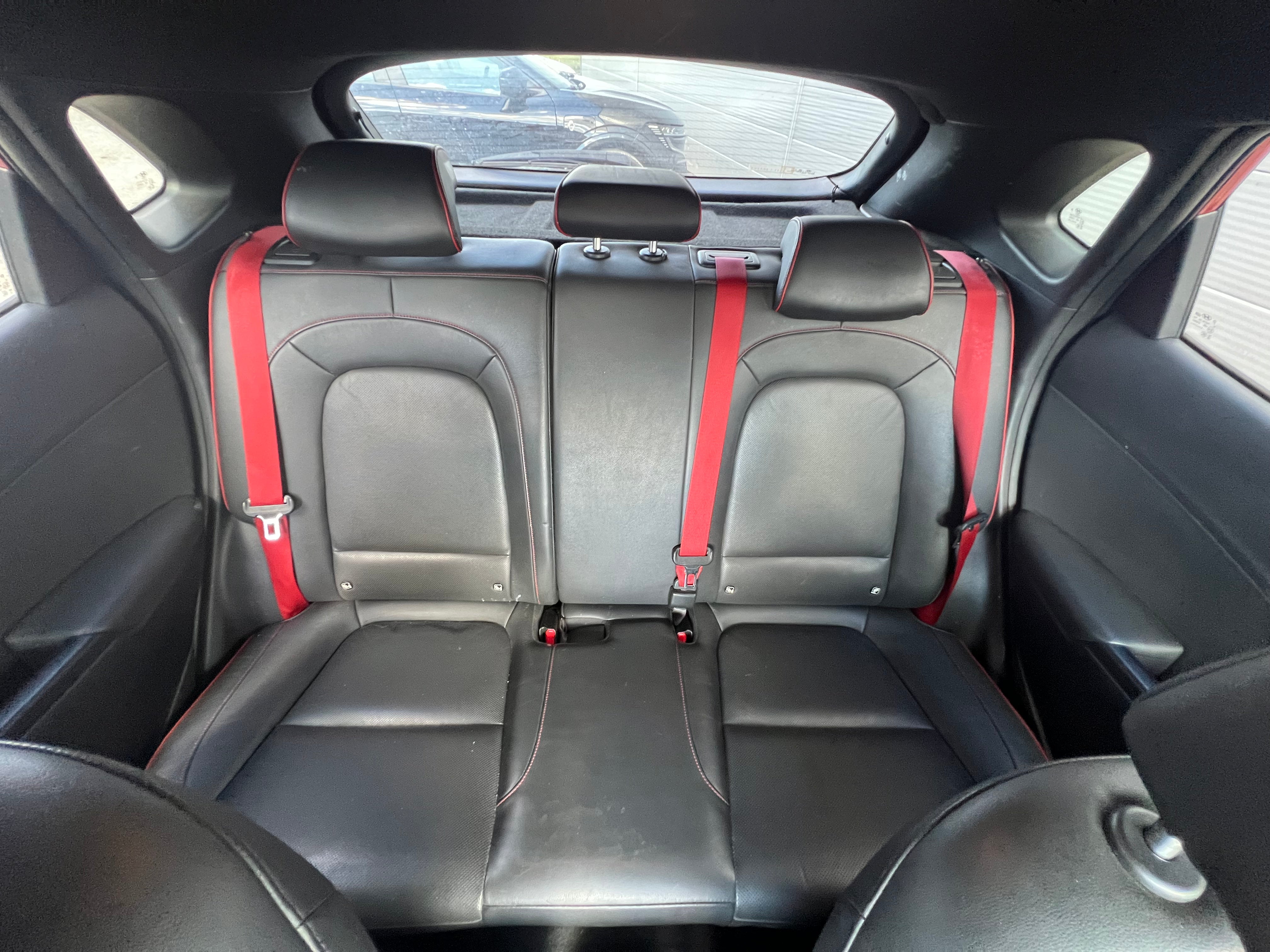 Hyundai Kona 1.0 T-GDI 120 EXECUTIVE Hyundai Kona 1.0 T-GDI 120 EXECUTIVE