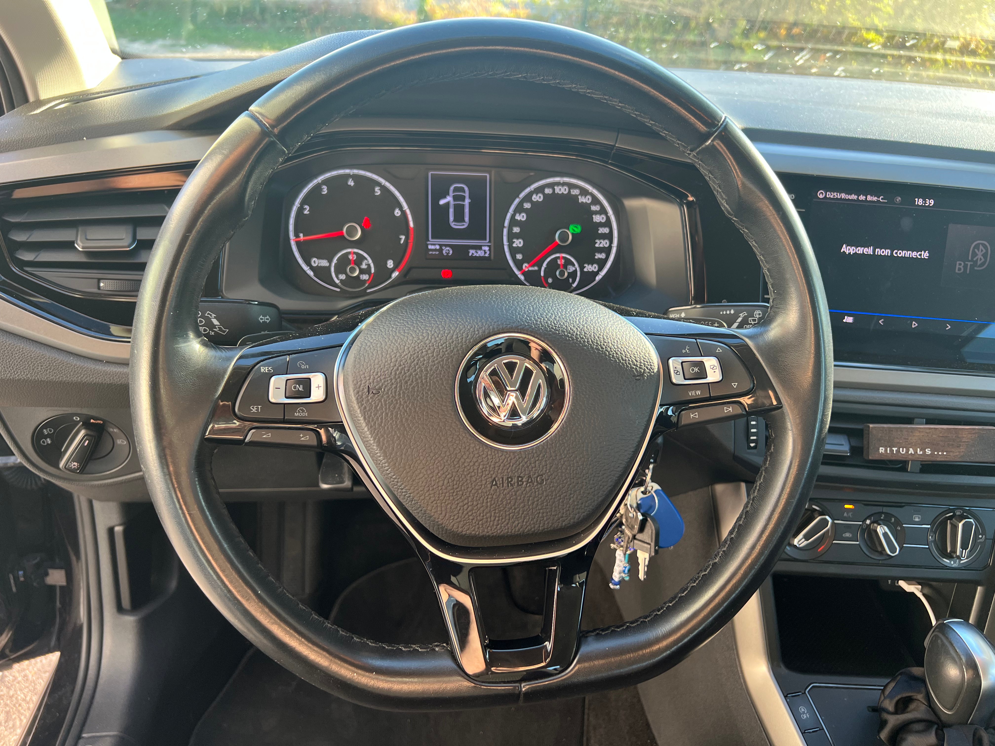 Volkswagen Polo 1.0 TSI 95 LOUNGE BUSINESS Volkswagen Polo 1.0 TSI 95 LOUNGE BUSINESS