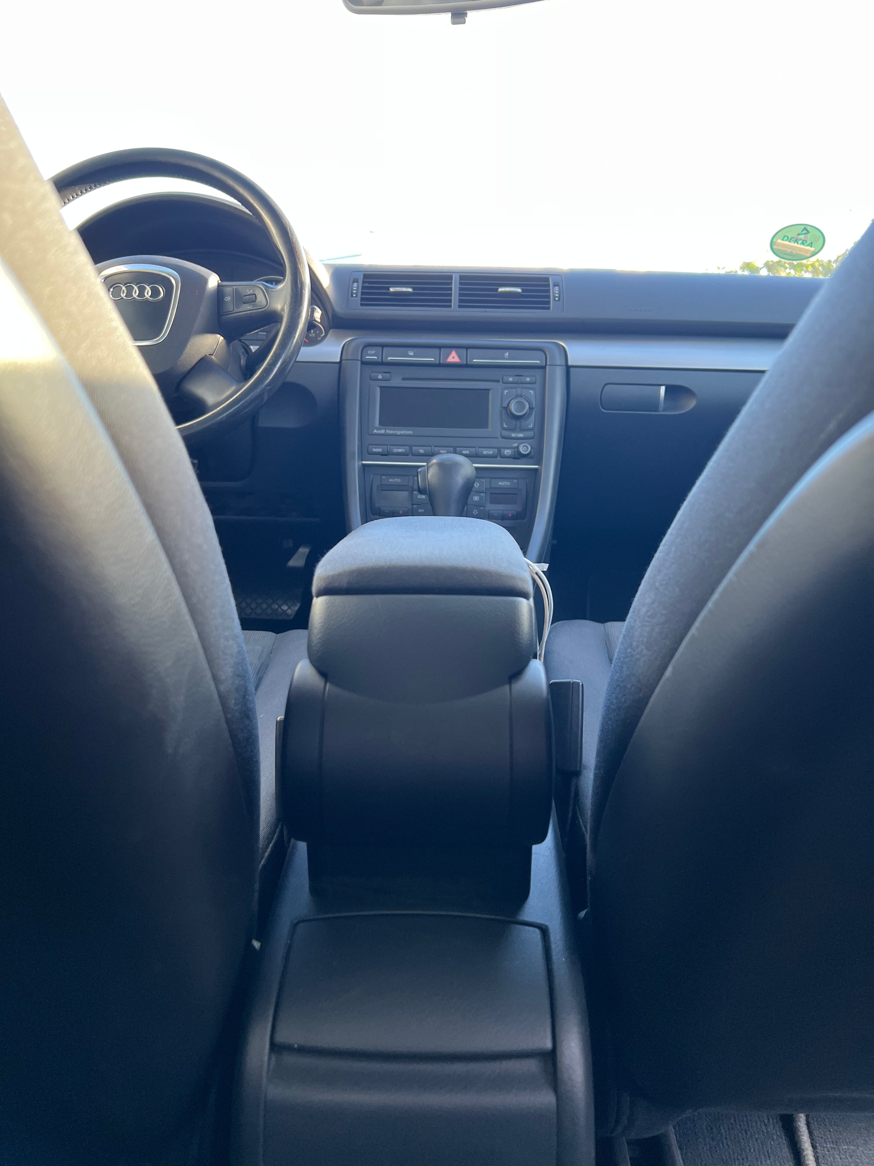 Audi A4 2.0 atmosphérique 130 ch Audi A4 2.0 atmosphérique 130 ch