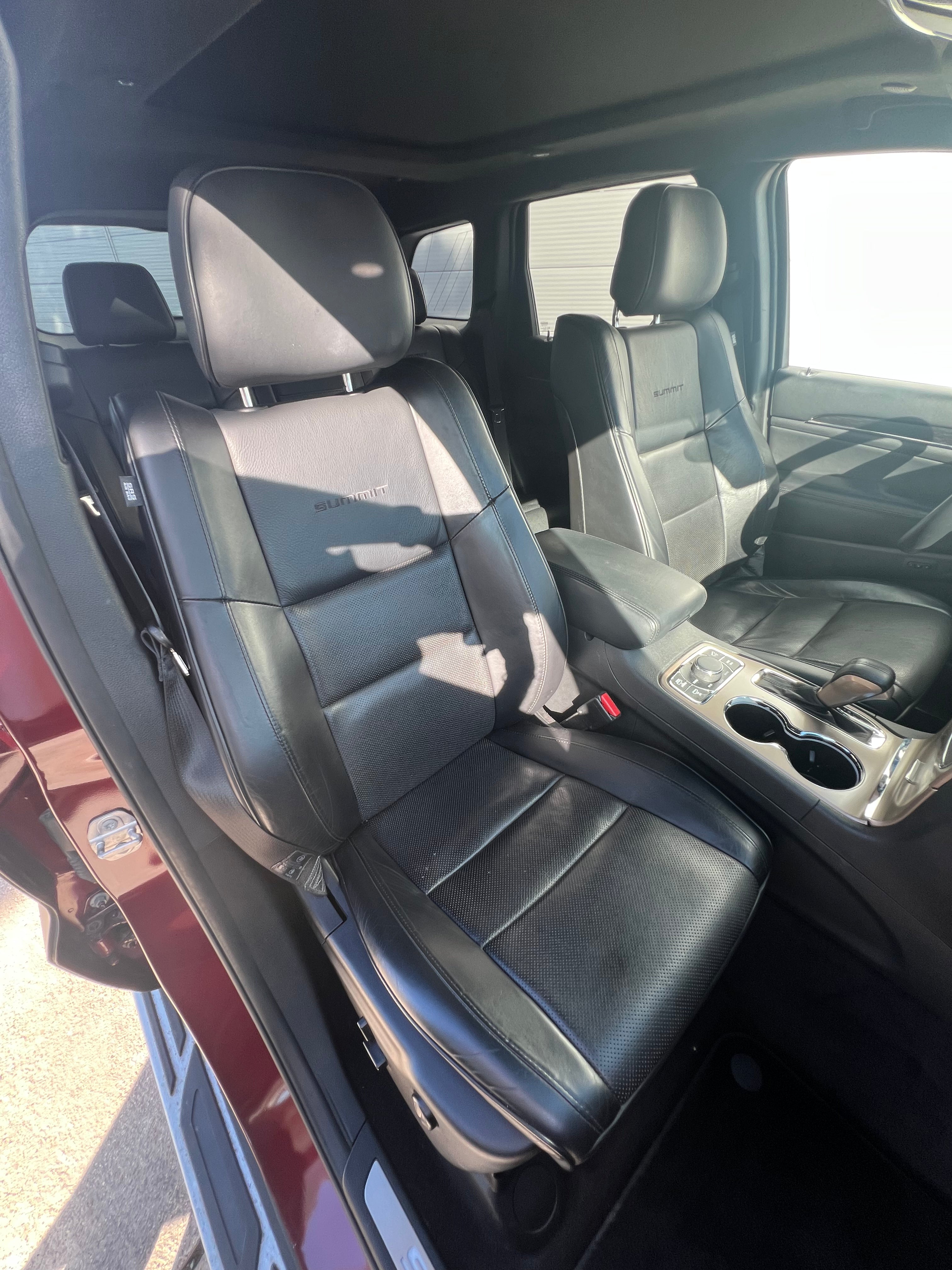 Jeep Grand Cherokee 3.0 CRD 250Ch SUMMIT Jeep Grand Cherokee 3.0 CRD 250Ch SUMMIT