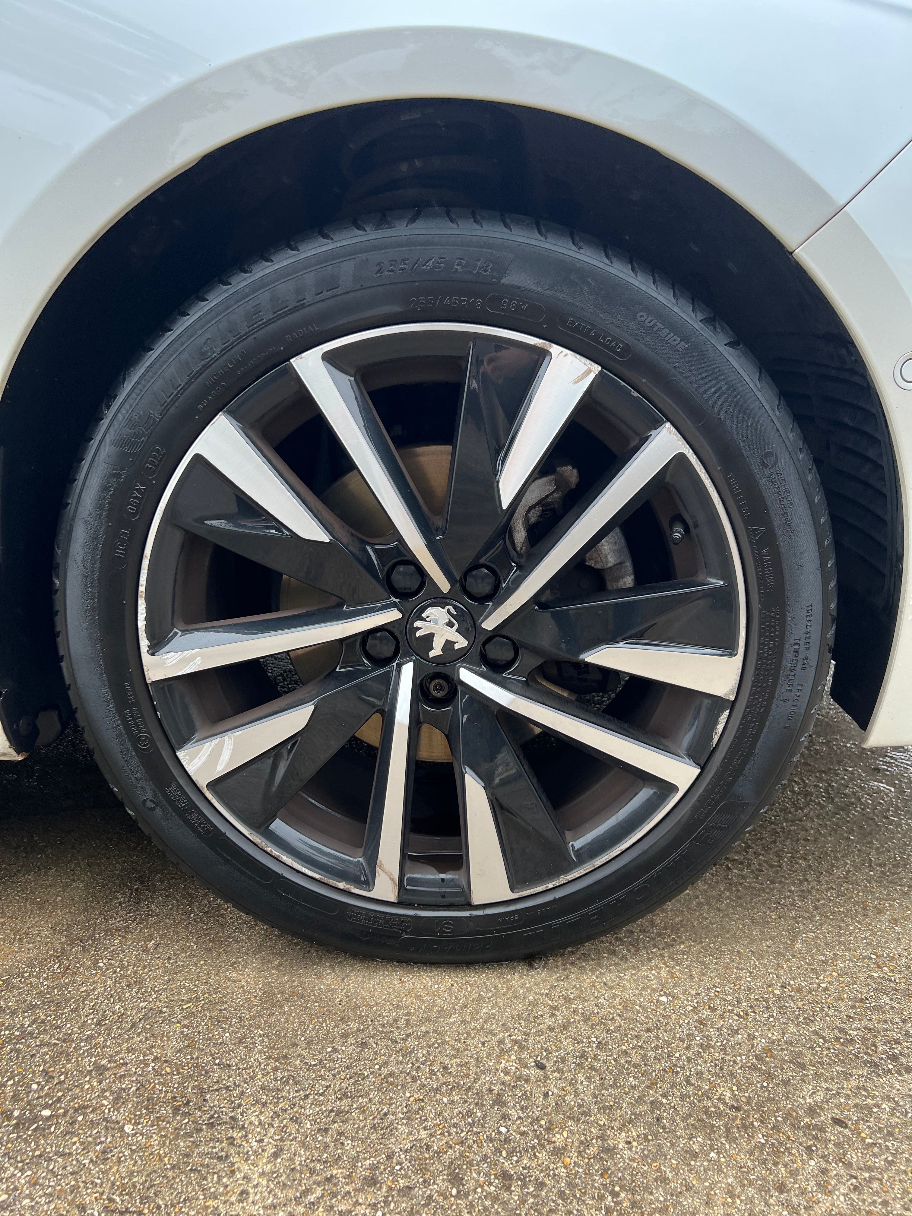 Peugeot 508 GENERATION-II 1.2 PURETECH 130 GT EAT BVA START-STOP Peugeot 508 GENERATION-II 1.2 PURETECH 130 GT EAT BVA START-STOP