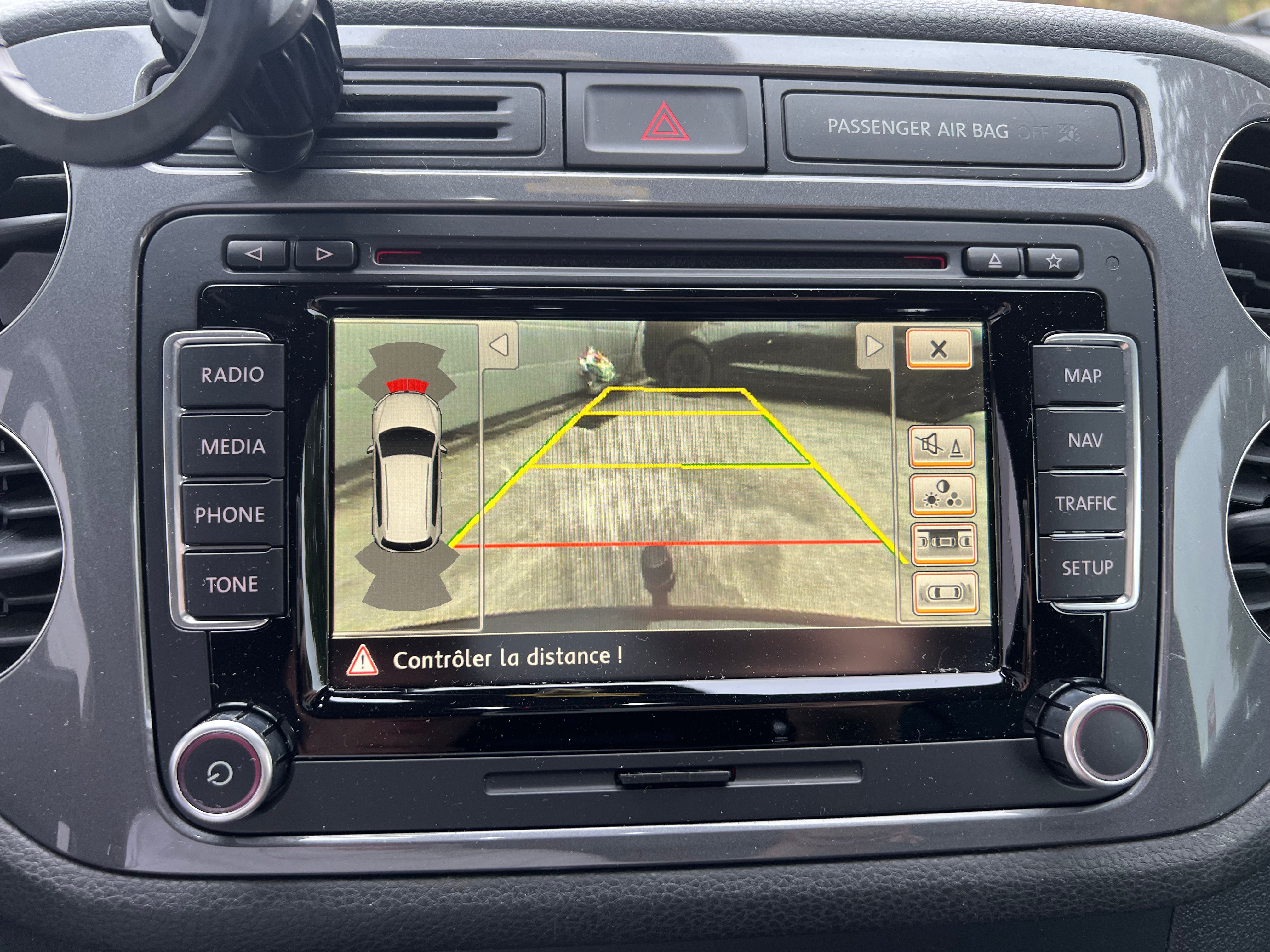 Volkswagen Tiguan 2.0 TDI 175 BLUEMOTION R EXCLUSIVE 4MOTION DSG BVA Volkswagen Tiguan 2.0 TDI 175 BLUEMOTION R EXCLUSIVE 4MOTION DSG BVA