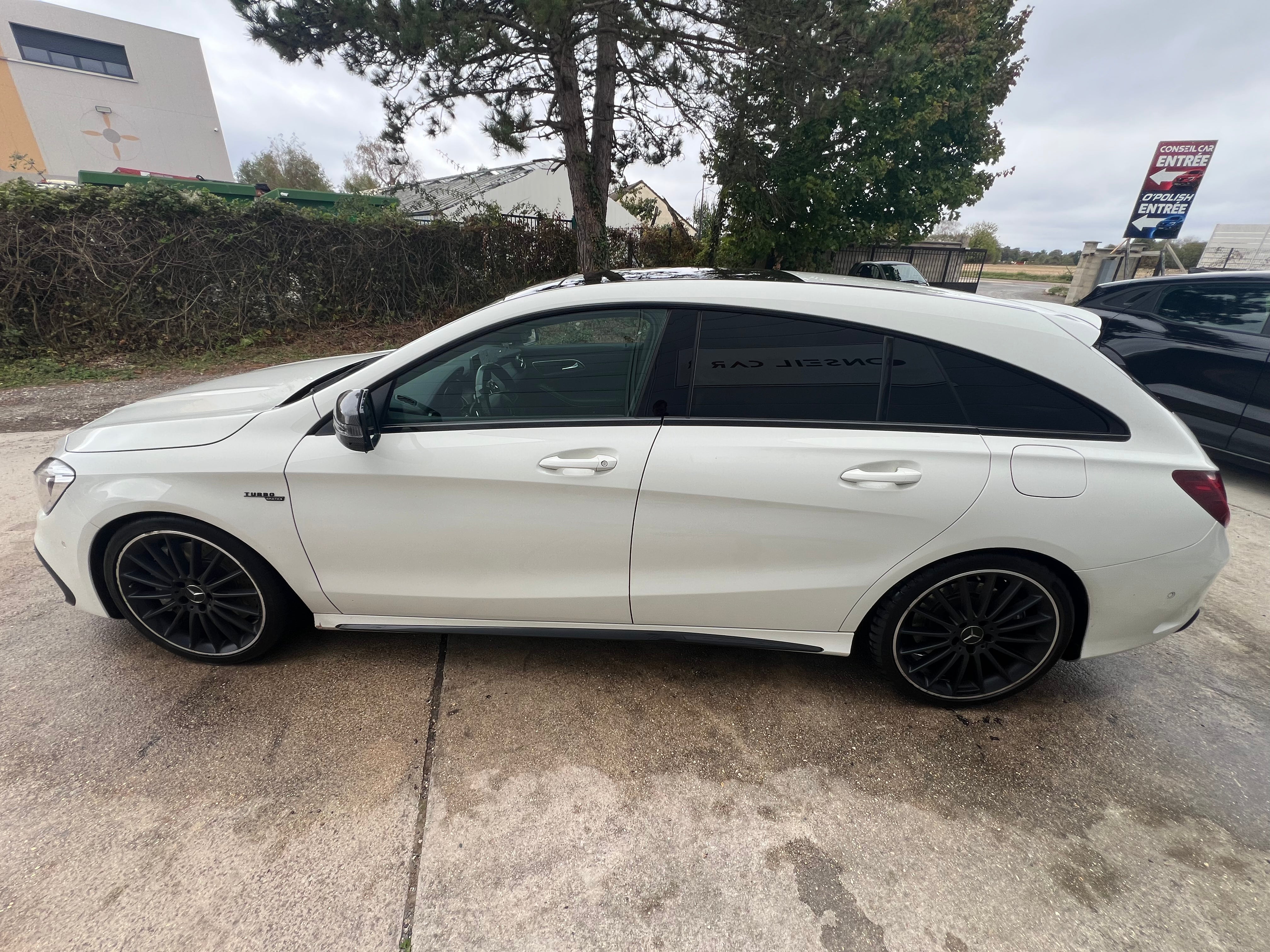 Mercedes Classe Cla SHOOTING BRAKE 2.0 45AMG 380ch 4MATIC SPEEDSHIFT-DCT BVA Mercedes Classe Cla SHOOTING BRAKE 2.0 45AMG 380ch 4MATIC SPEEDSHIFT-DCT BVA
