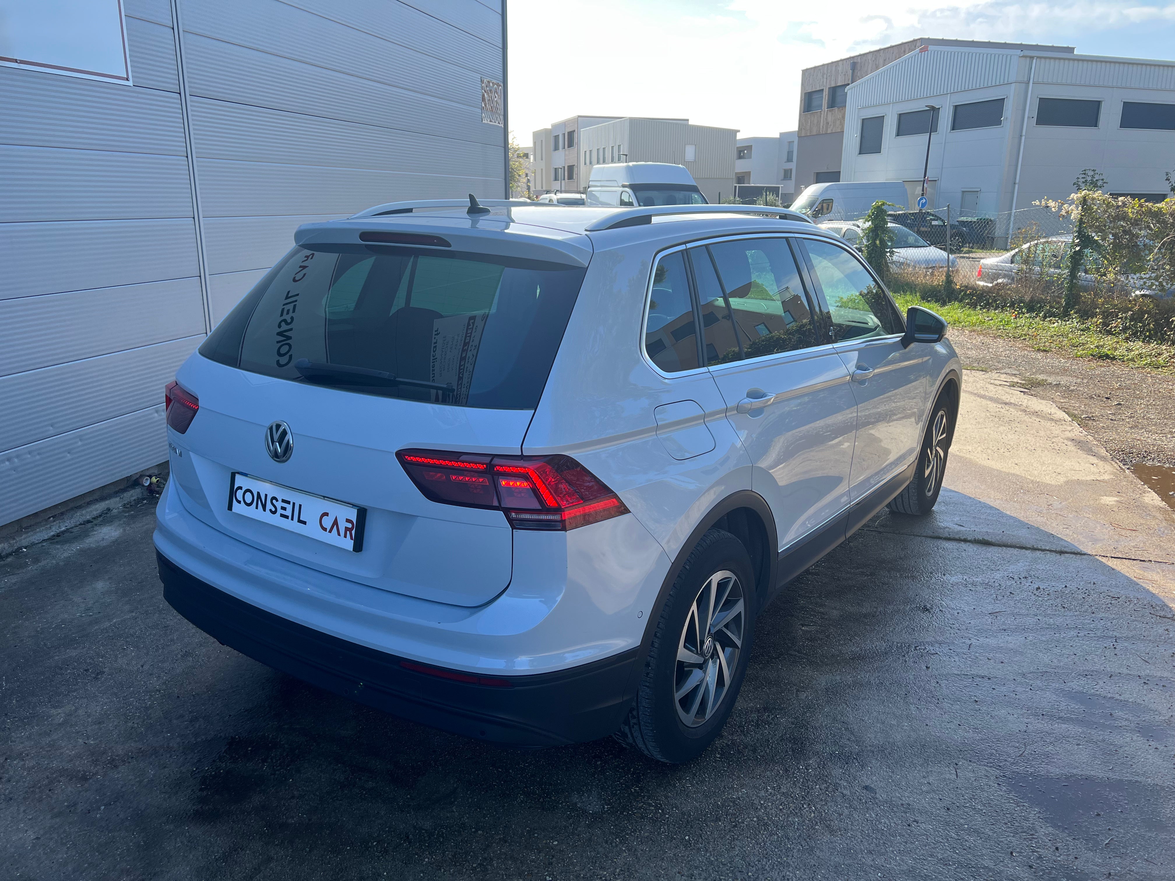 Volkswagen Tiguan 1.4 TSI 125 BLUEMOTION SOUND Volkswagen Tiguan 1.4 TSI 125 BLUEMOTION SOUND