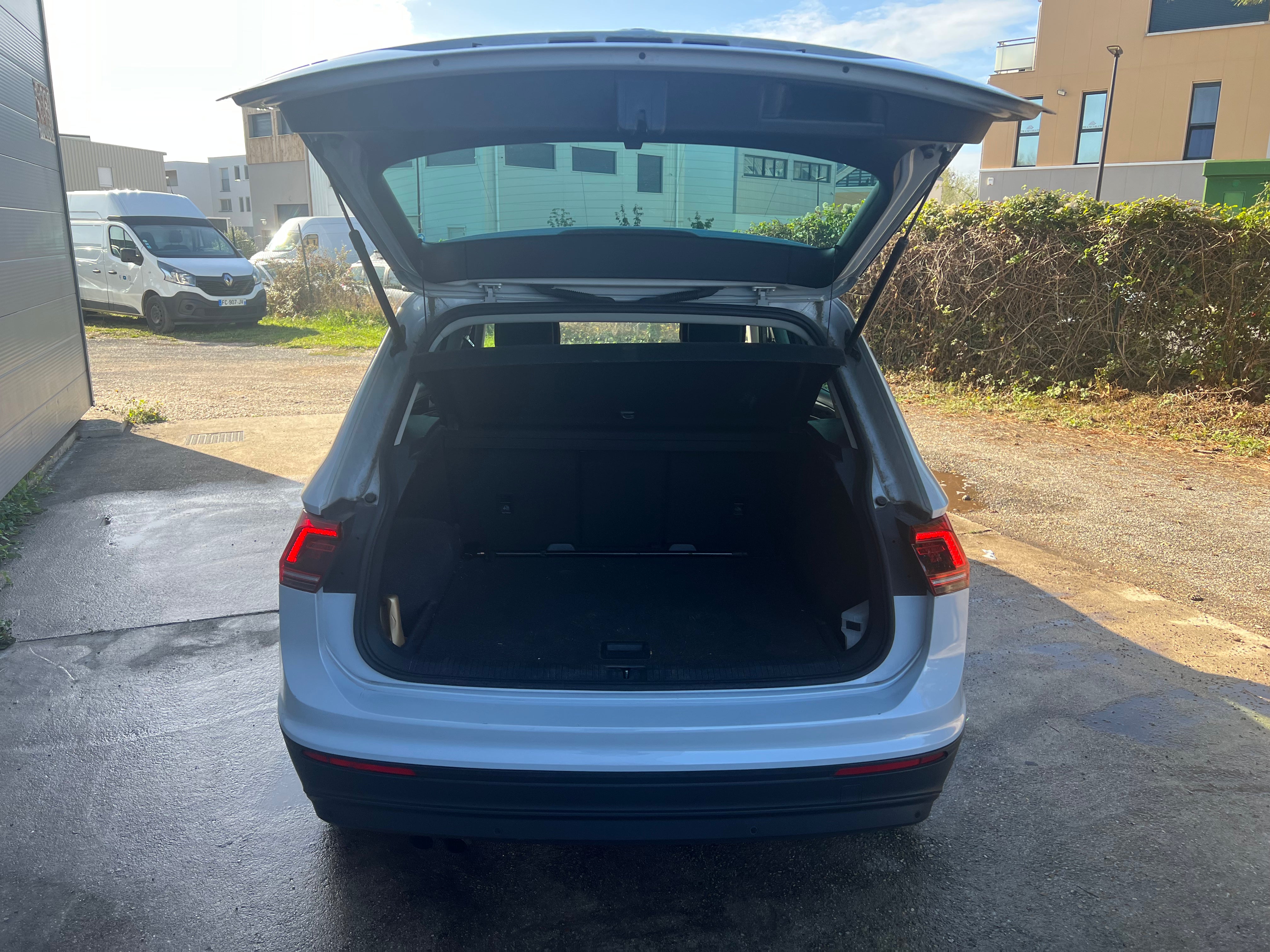Volkswagen Tiguan 1.4 TSI 125 BLUEMOTION SOUND Volkswagen Tiguan 1.4 TSI 125 BLUEMOTION SOUND