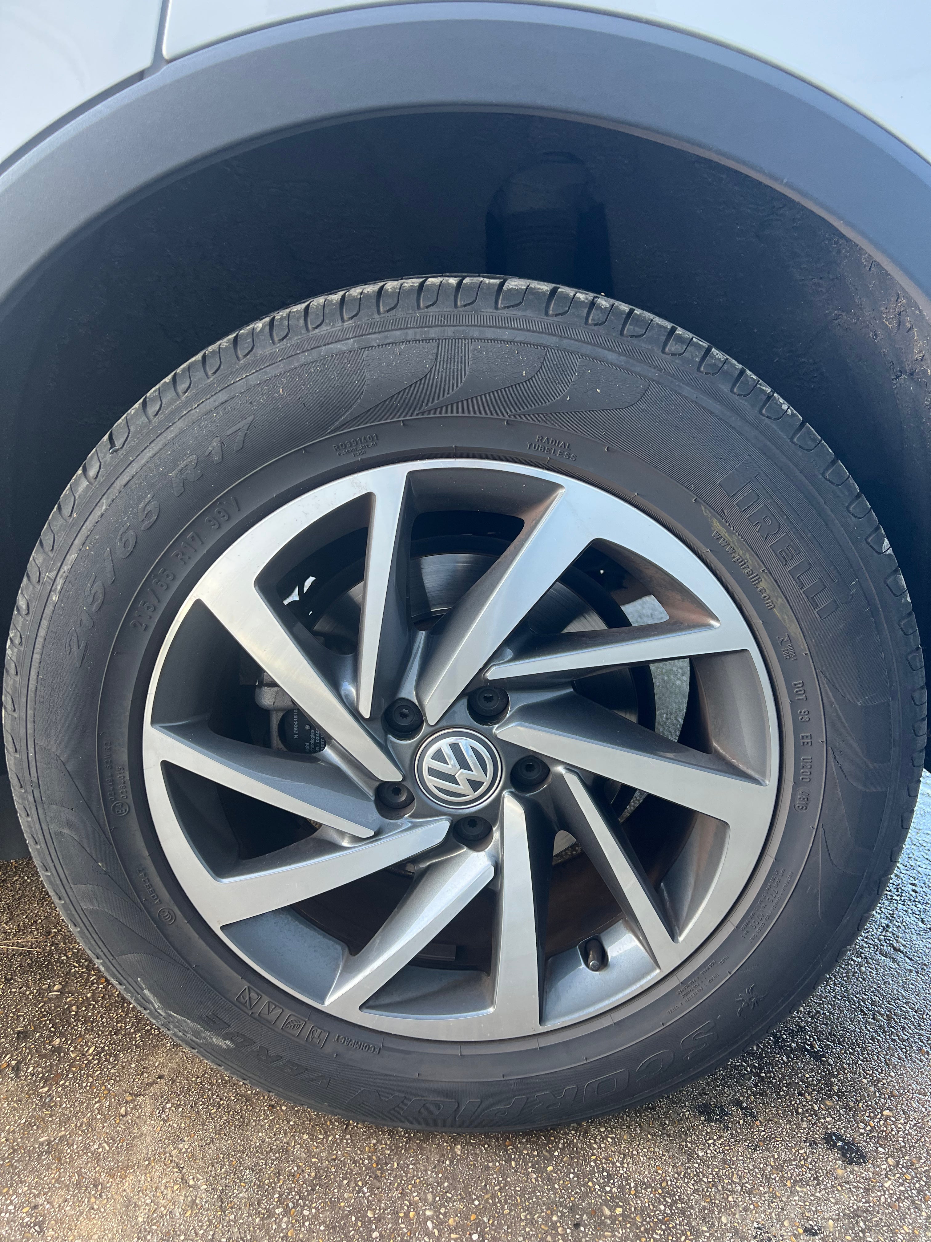 Volkswagen Tiguan 1.4 TSI 125 BLUEMOTION SOUND Volkswagen Tiguan 1.4 TSI 125 BLUEMOTION SOUND