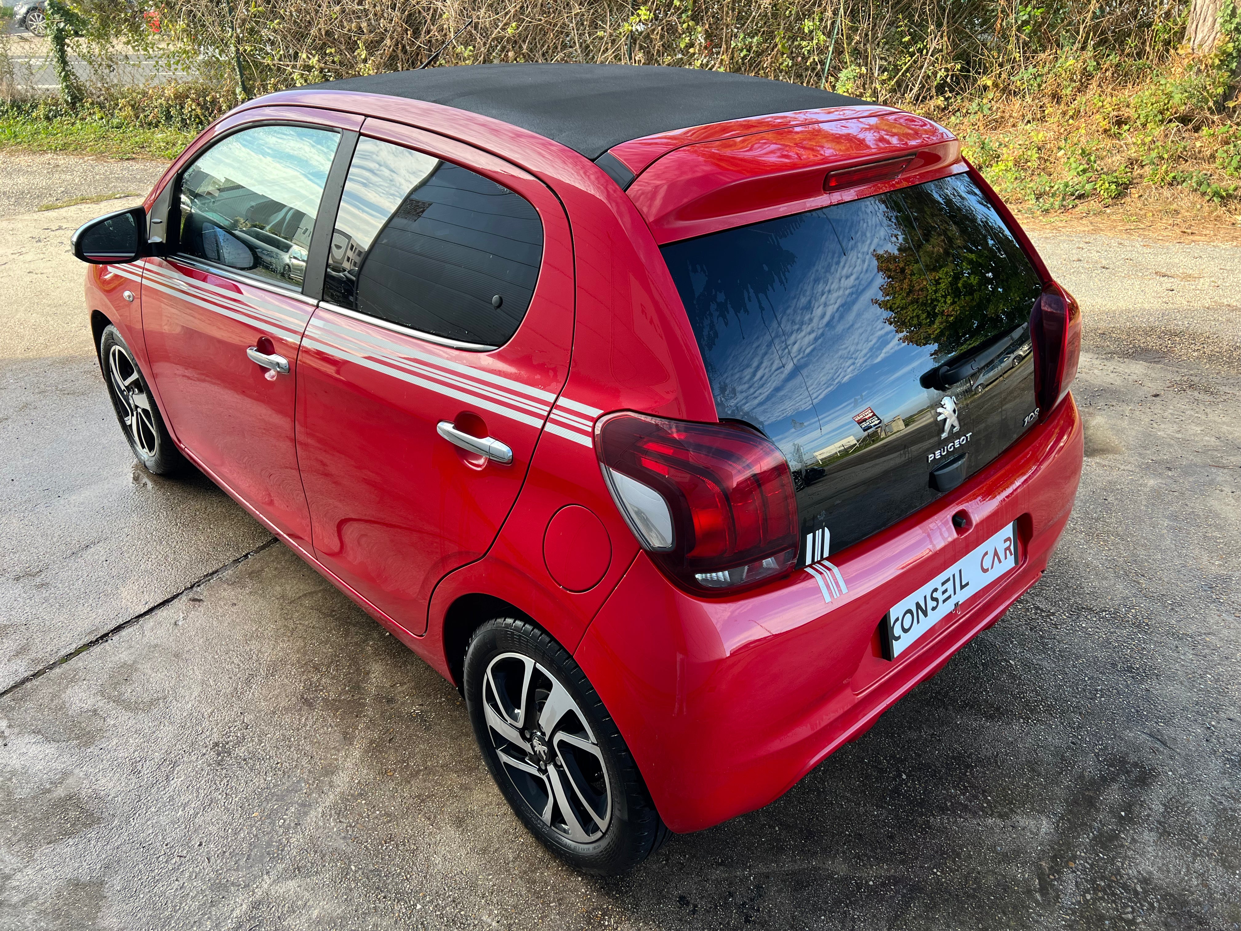 Peugeot 108 1.0 VTI 70 ALLURE TOP ETG BVA Peugeot 108 1.0 VTI 70 ALLURE TOP ETG BVA