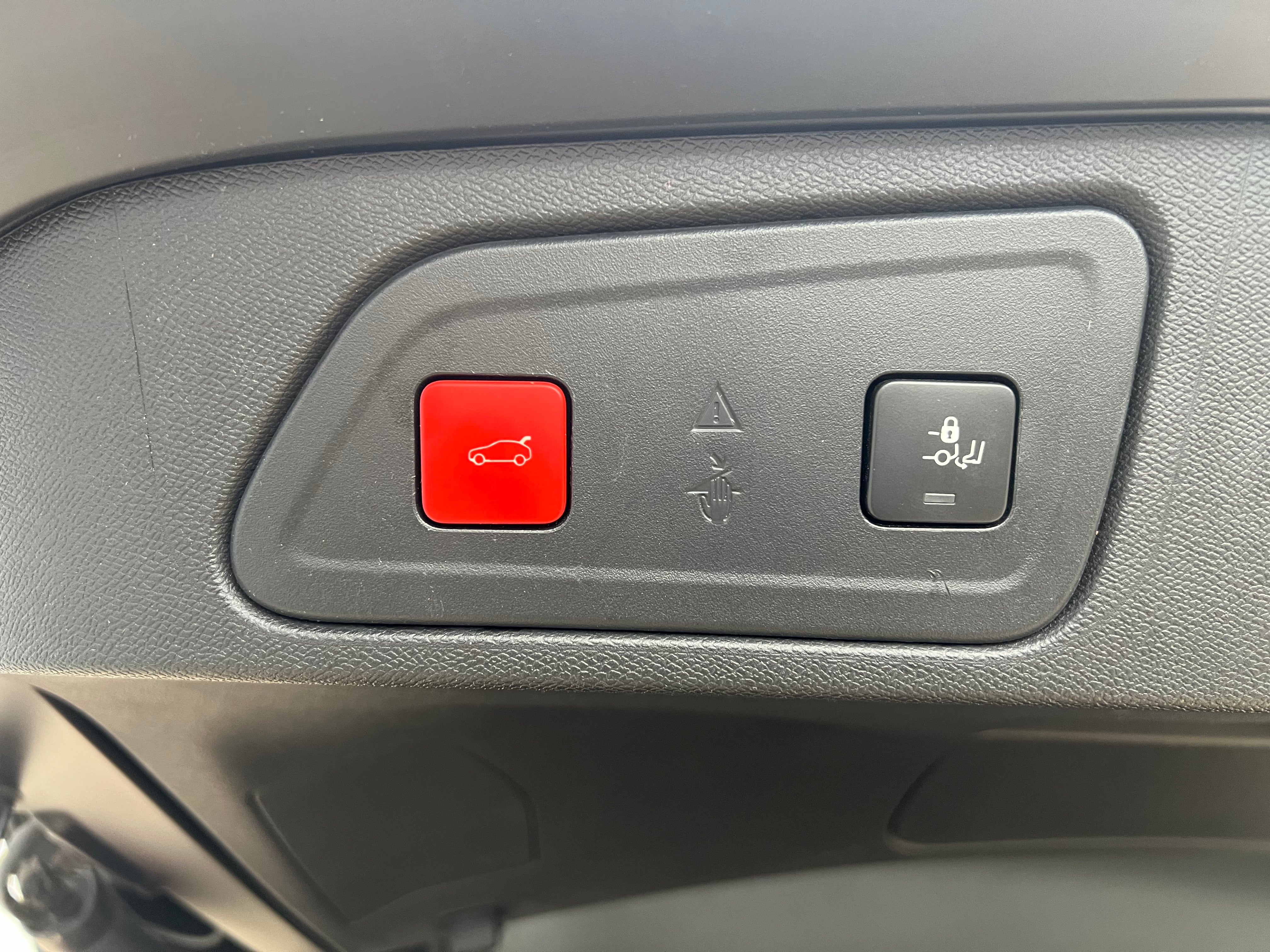 Citroen C5 Aircross 1.6 PURETECH 180 FEEL EAT BVA START-STOP Citroen C5 Aircross 1.6 PURETECH 180 FEEL EAT BVA START-STOP