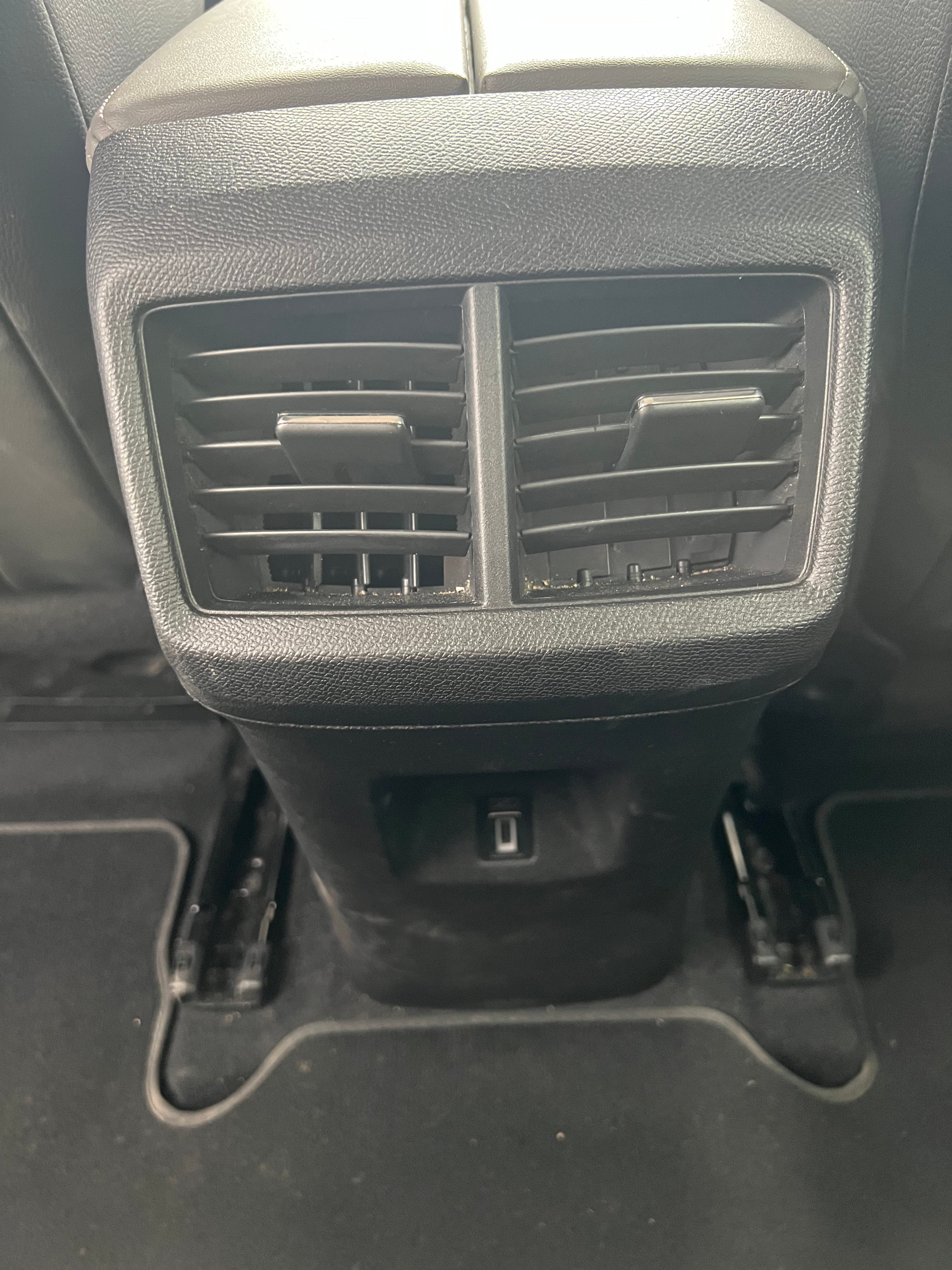 Citroen C5 Aircross 1.6 PURETECH 180 FEEL EAT BVA START-STOP Citroen C5 Aircross 1.6 PURETECH 180 FEEL EAT BVA START-STOP