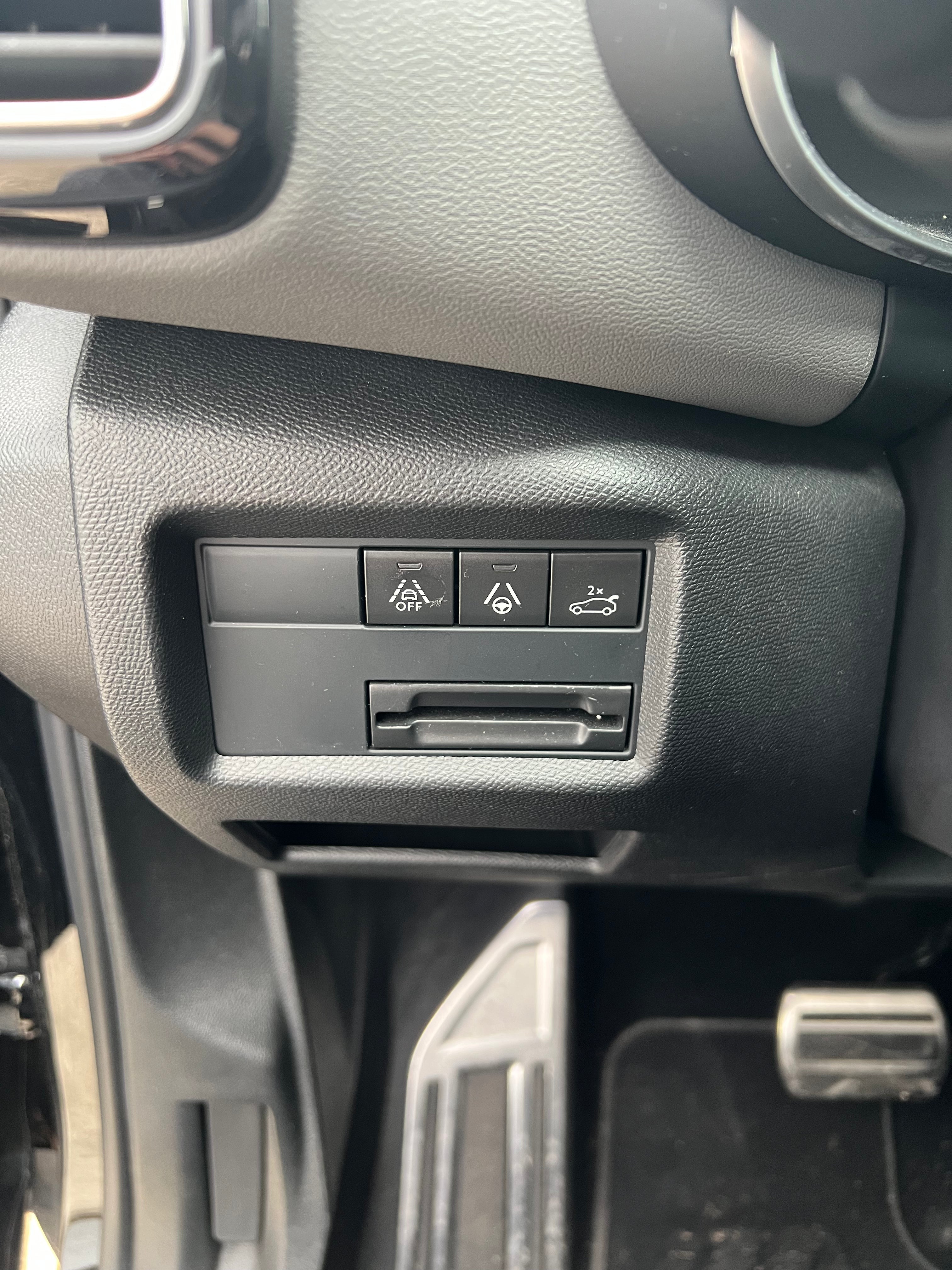 Citroen C5 Aircross 1.6 PURETECH 180 FEEL EAT BVA START-STOP Citroen C5 Aircross 1.6 PURETECH 180 FEEL EAT BVA START-STOP