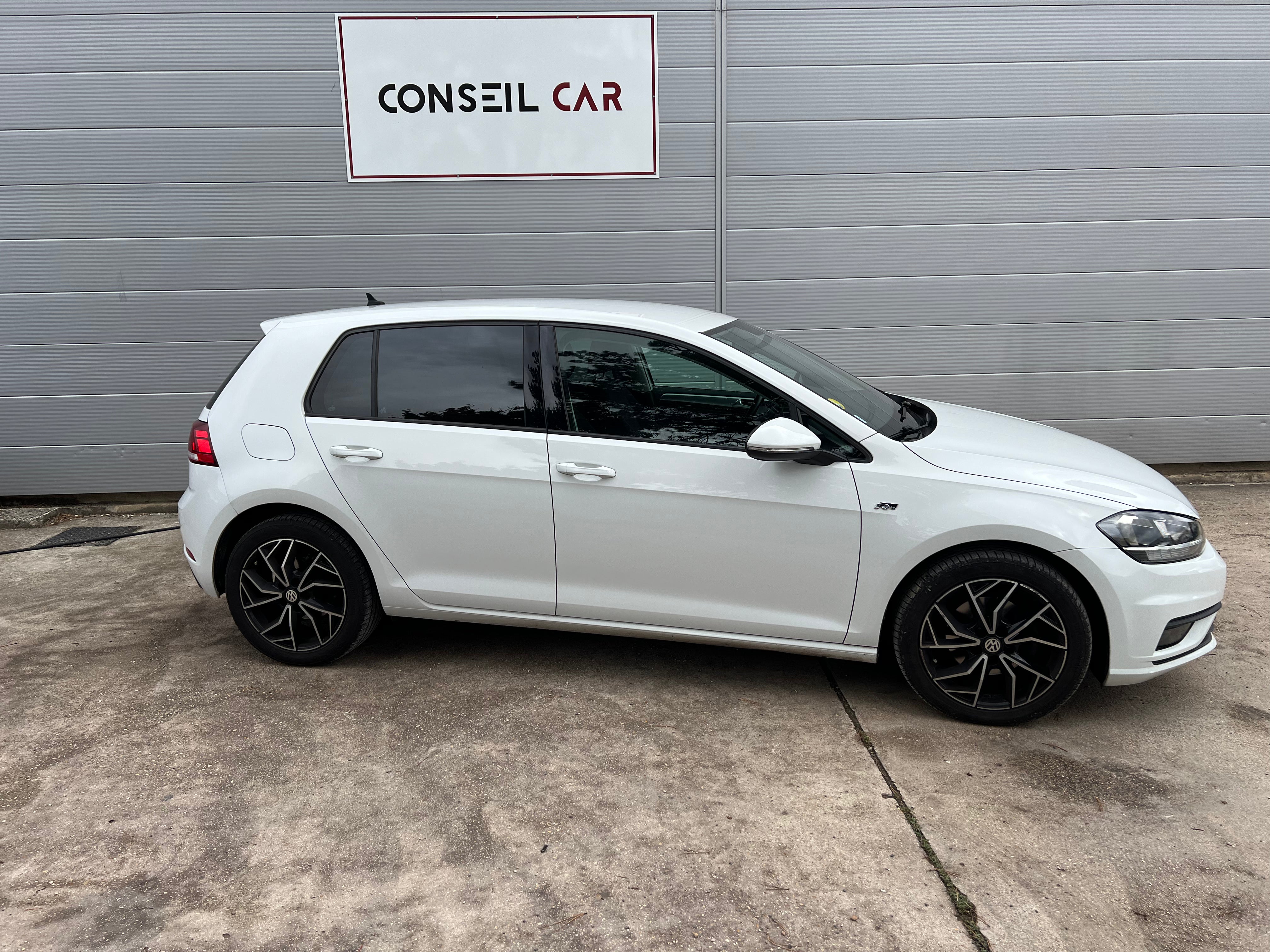 Volkswagen Golf 7 1.6 TDI 115 BLUEMOTION BUSINESS Volkswagen Golf 7 1.6 TDI 115 BLUEMOTION BUSINESS