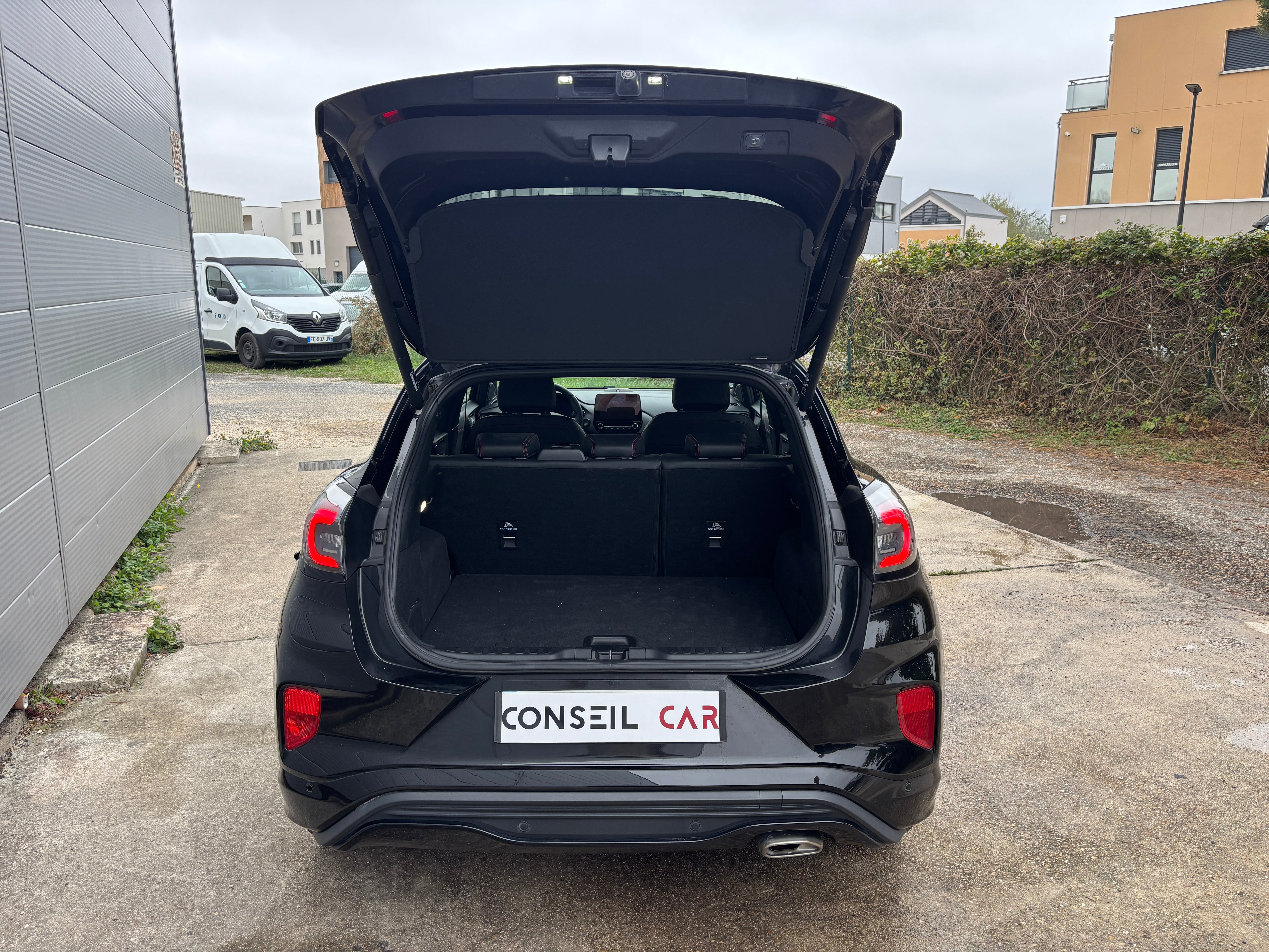 Ford Puma 1.0 EcoBoost Hybrid MHEV ST-Line 125CH Ford Puma 1.0 EcoBoost Hybrid MHEV ST-Line 125CH