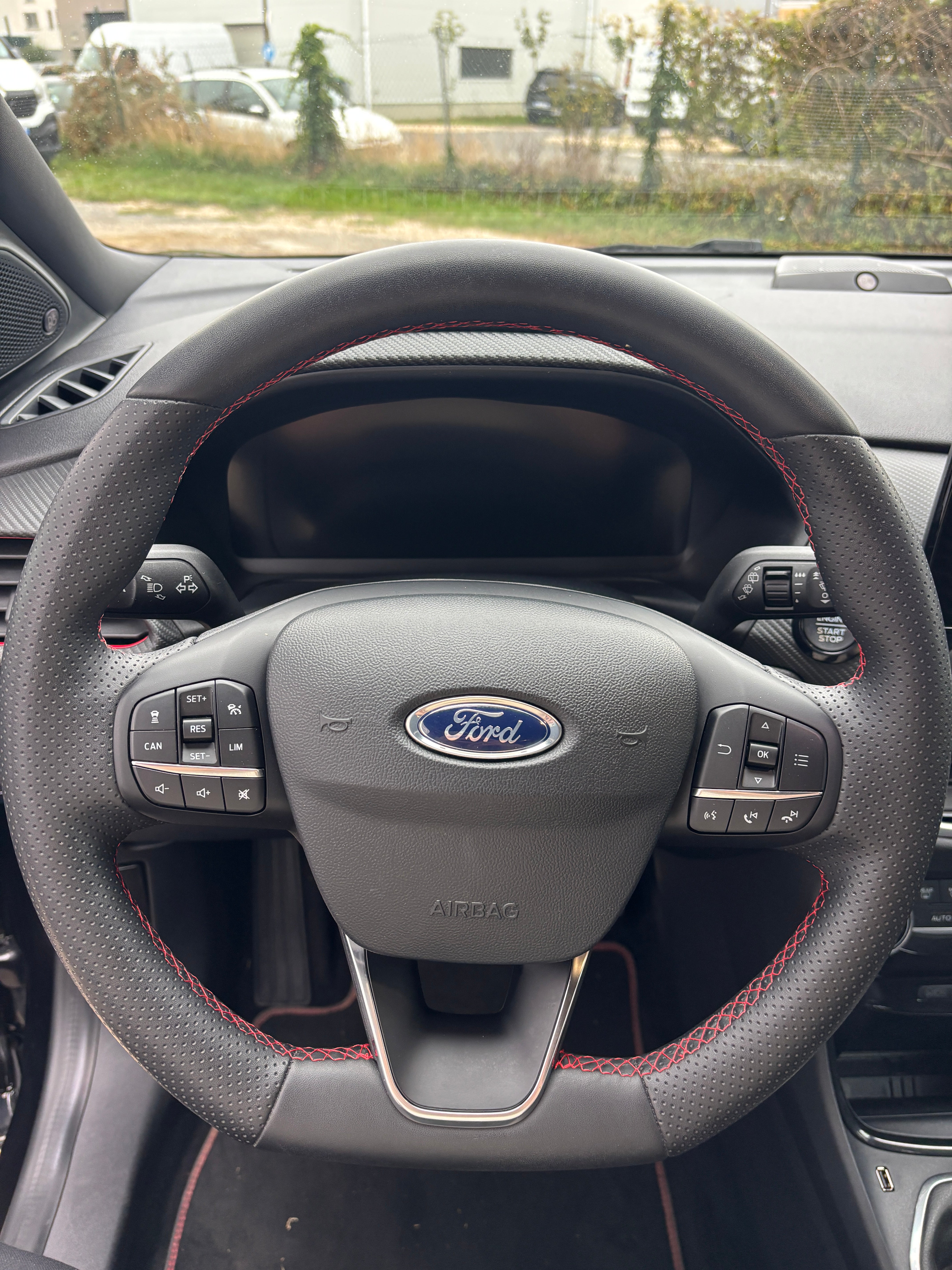 Ford Puma 1.0 EcoBoost Hybrid MHEV ST-Line 125CH Ford Puma 1.0 EcoBoost Hybrid MHEV ST-Line 125CH