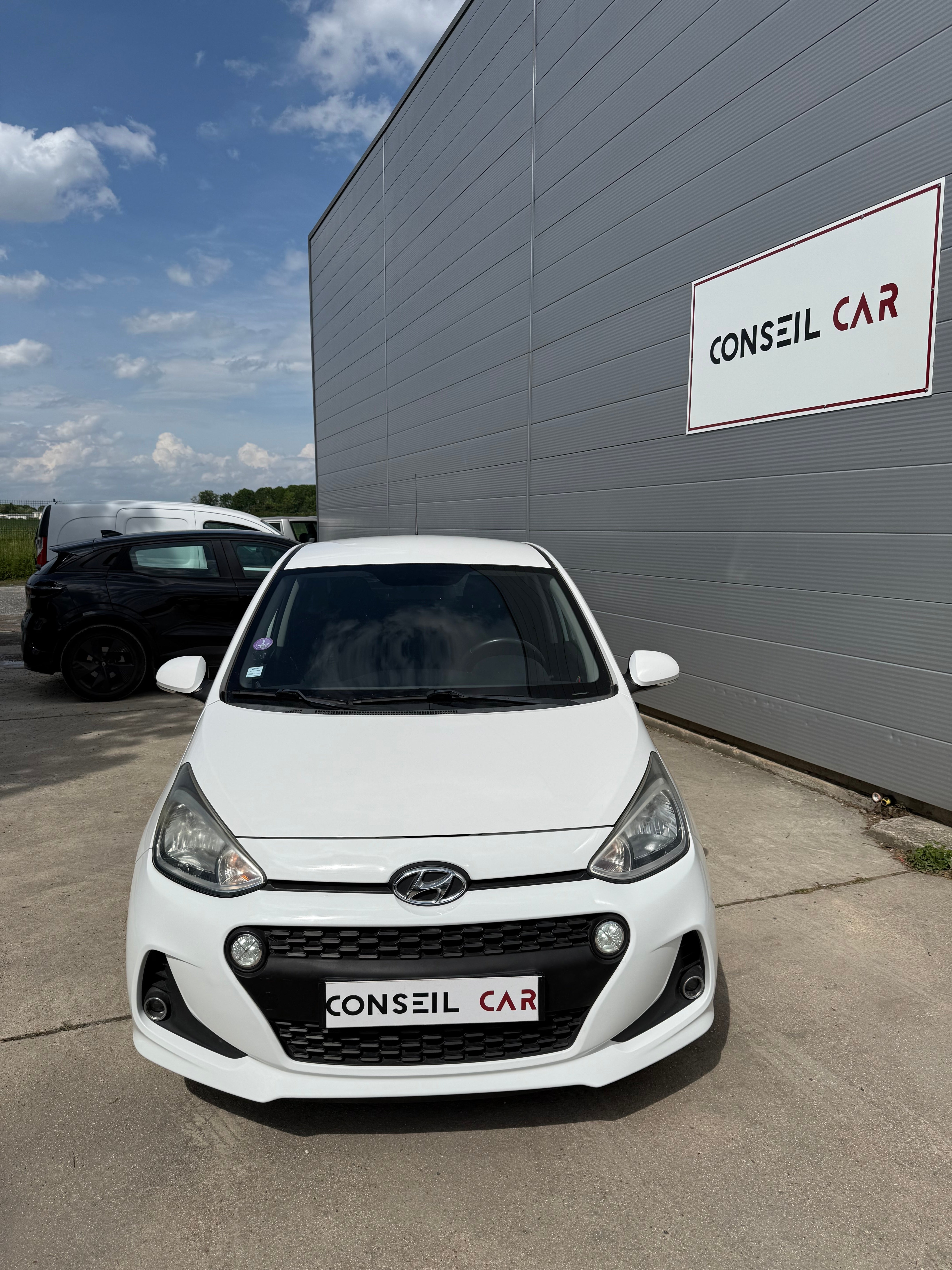 Hyundai i10 1.2 85CH BVA Hyundai i10 1.2 85CH BVA