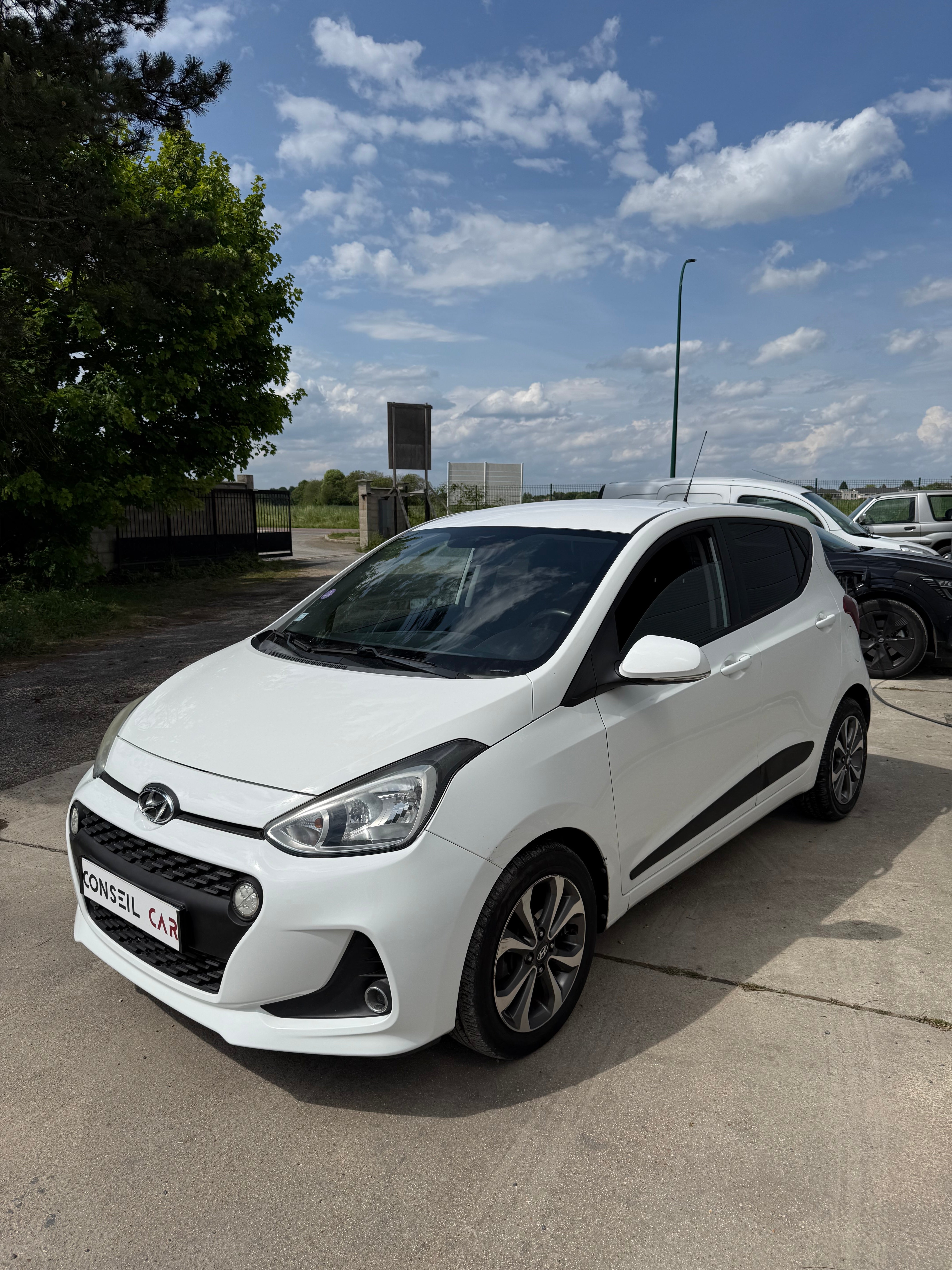 Hyundai i10 1.2 85CH BVA Hyundai i10 1.2 85CH BVA