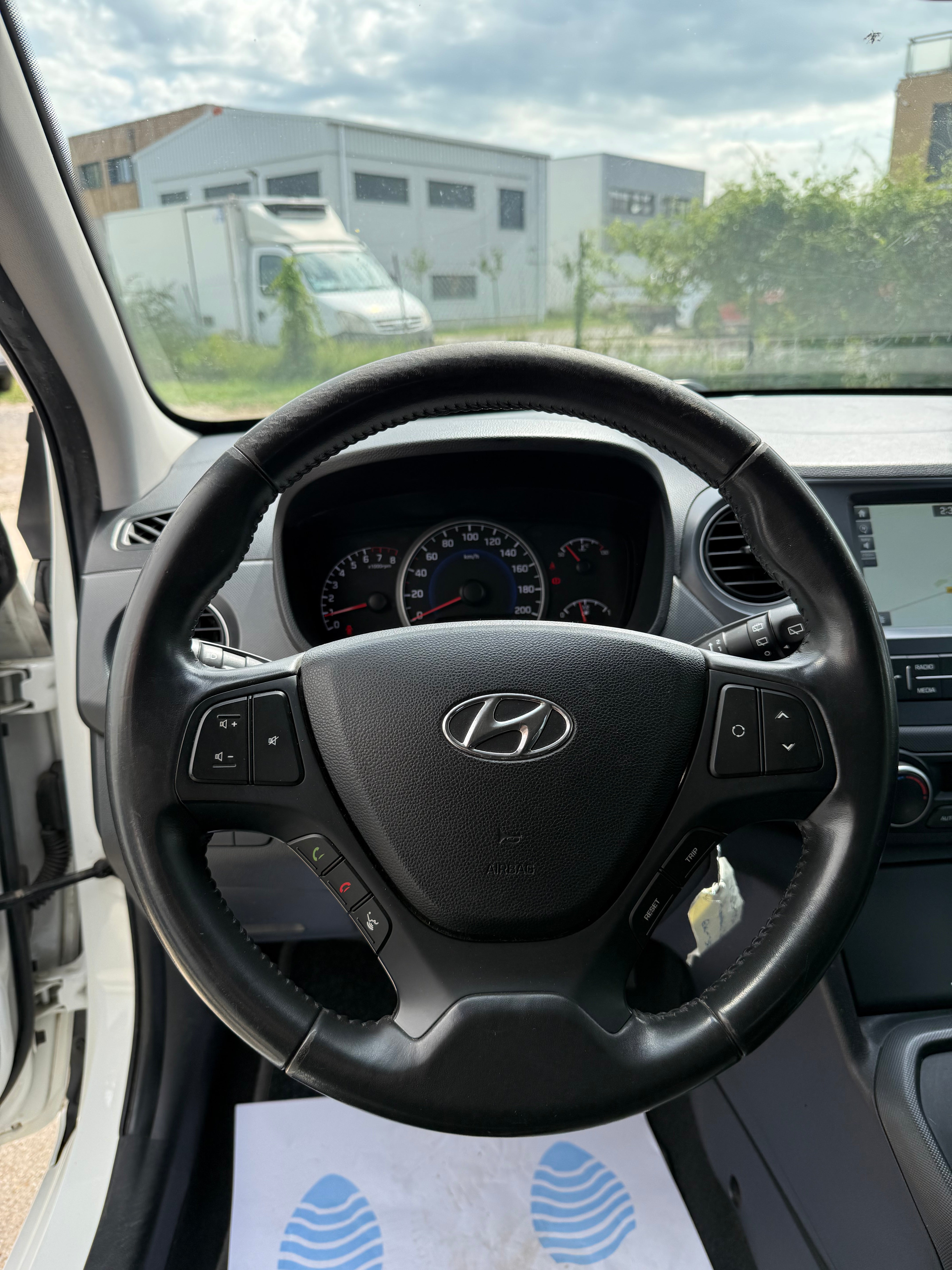Hyundai i10 1.2 85CH BVA Hyundai i10 1.2 85CH BVA