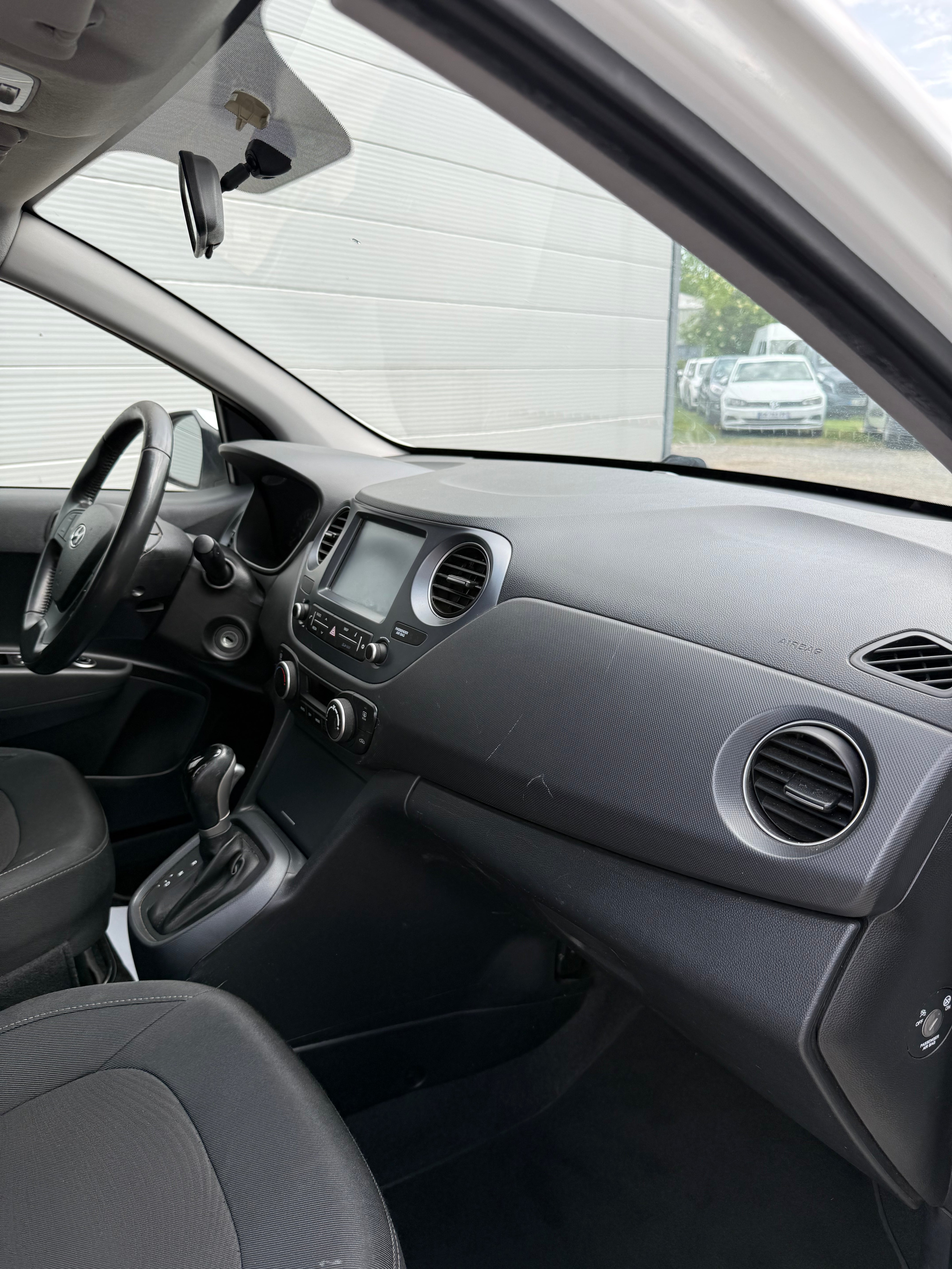 Hyundai i10 1.2 85CH BVA Hyundai i10 1.2 85CH BVA