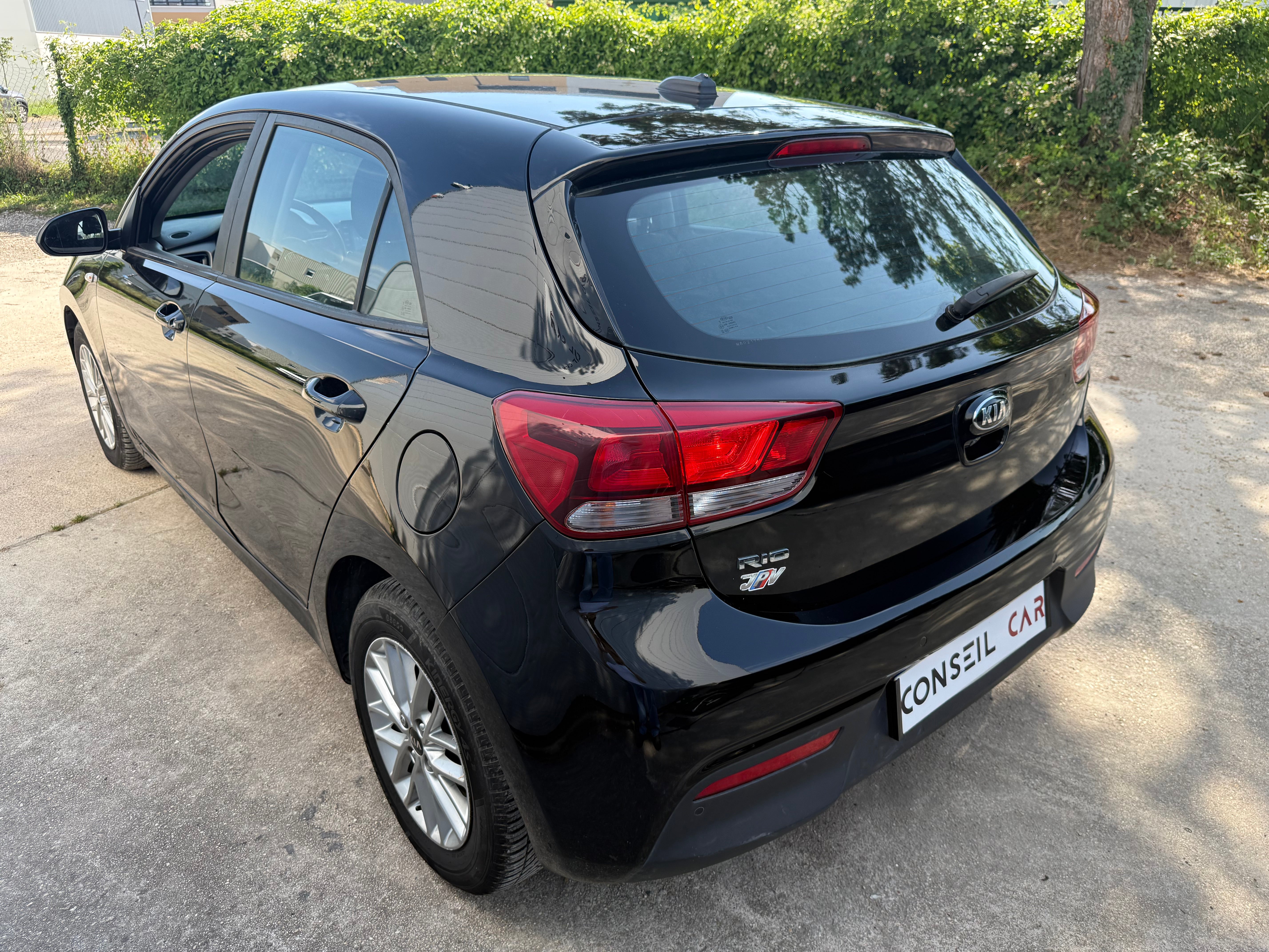Kia Rio 1.4 MPI 100CH BVA Kia Rio 1.4 MPI 100CH BVA