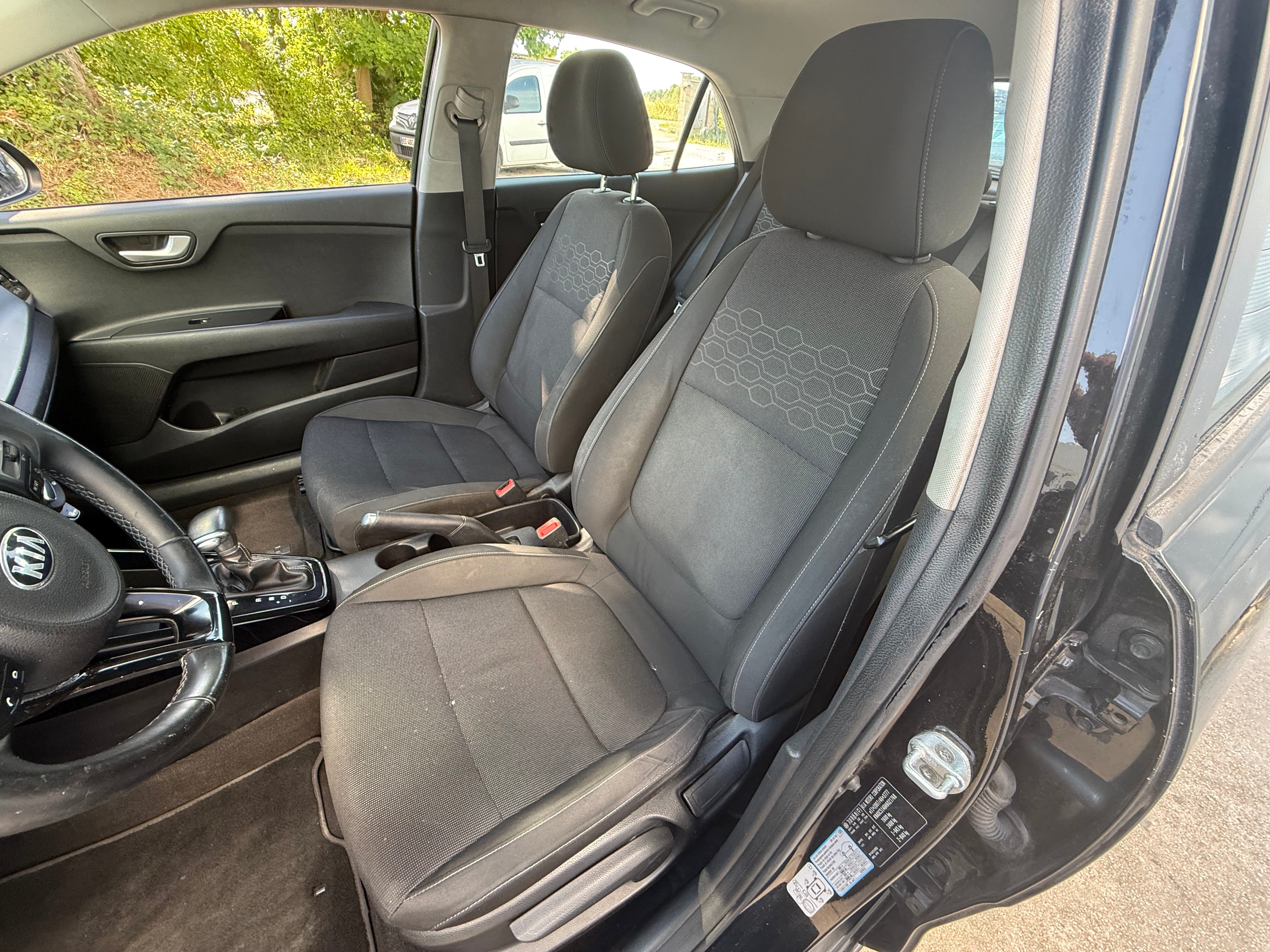 Kia Rio 1.4 MPI 100CH BVA Kia Rio 1.4 MPI 100CH BVA