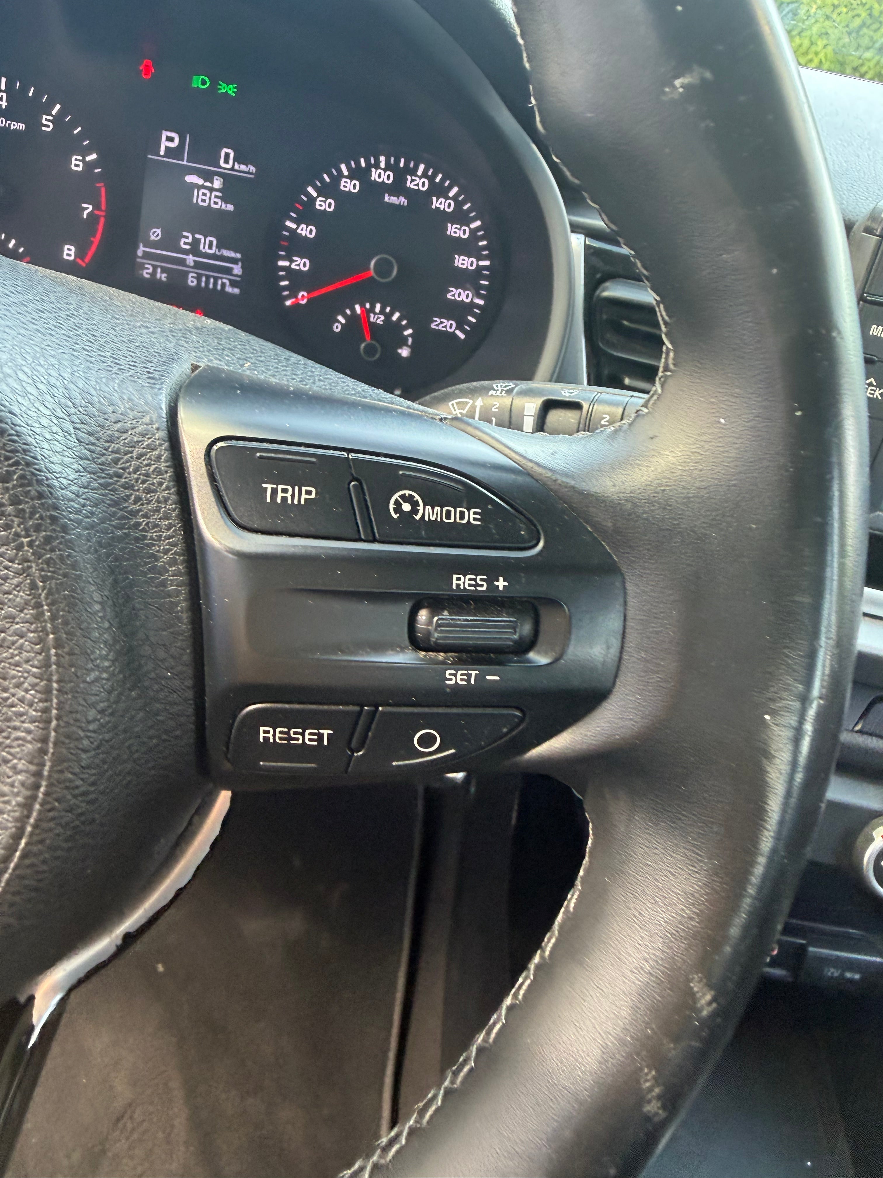 Kia Rio 1.4 MPI 100CH BVA Kia Rio 1.4 MPI 100CH BVA