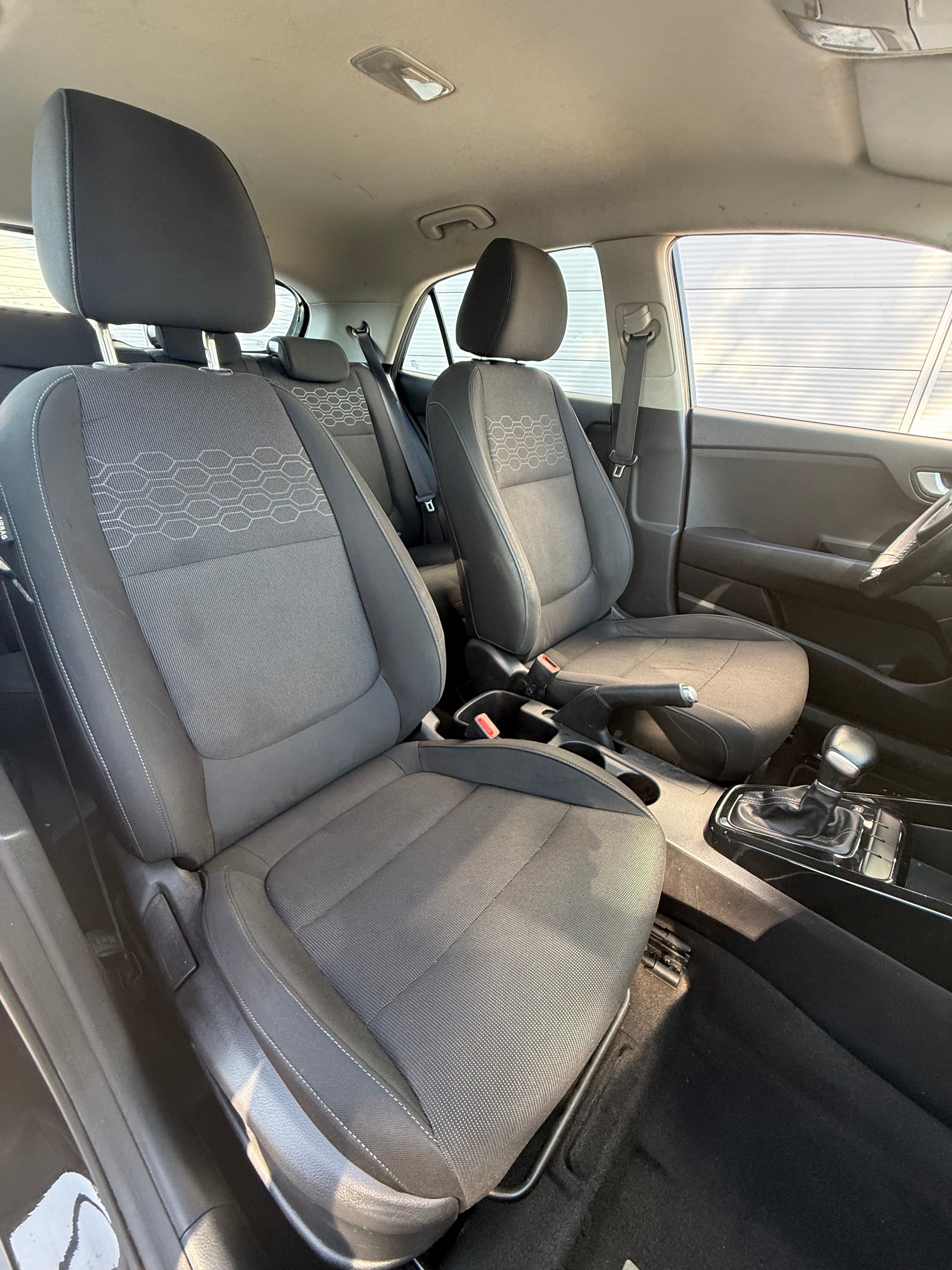 Kia Rio 1.4 MPI 100CH BVA Kia Rio 1.4 MPI 100CH BVA