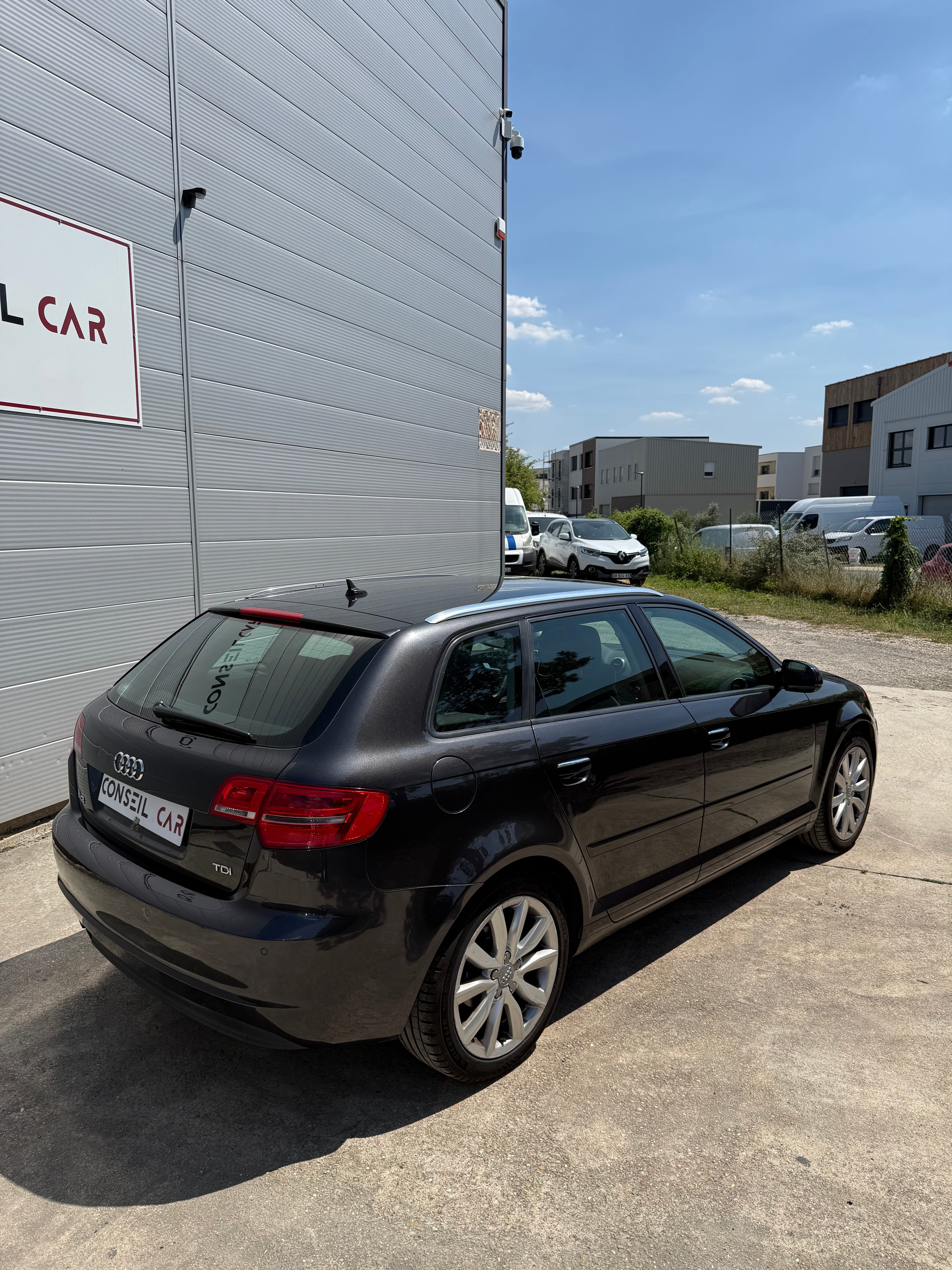 Audi A3 Sportback 1.6 TDI 110CH Audi A3 Sportback 1.6 TDI 110CH