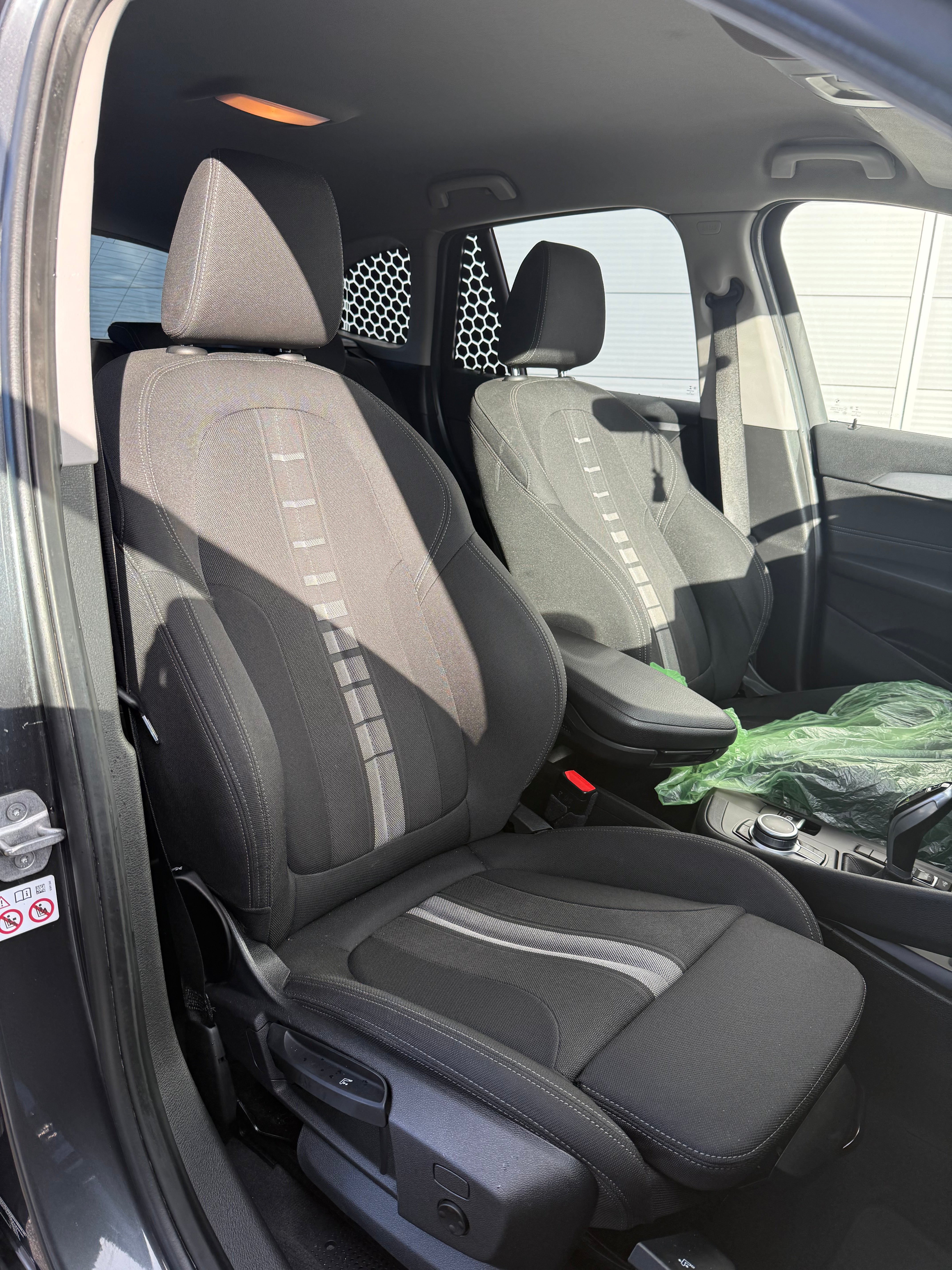 BMW X1 1.8 D 150 BUSINESS DESIGN SDRIVE BMW X1 1.8 D 150 BUSINESS DESIGN SDRIVE