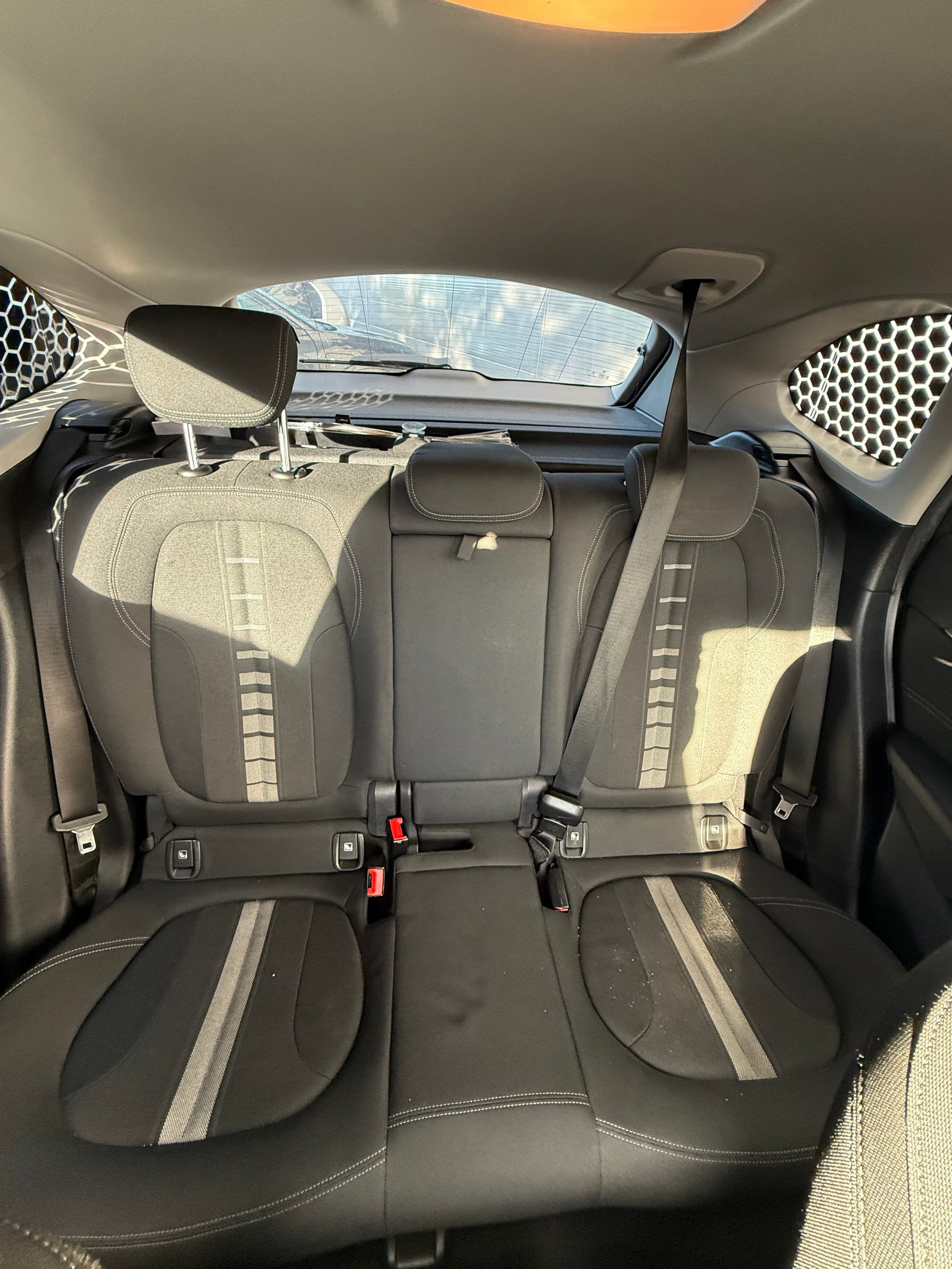 BMW X1 1.8 D 150 BUSINESS DESIGN SDRIVE BMW X1 1.8 D 150 BUSINESS DESIGN SDRIVE