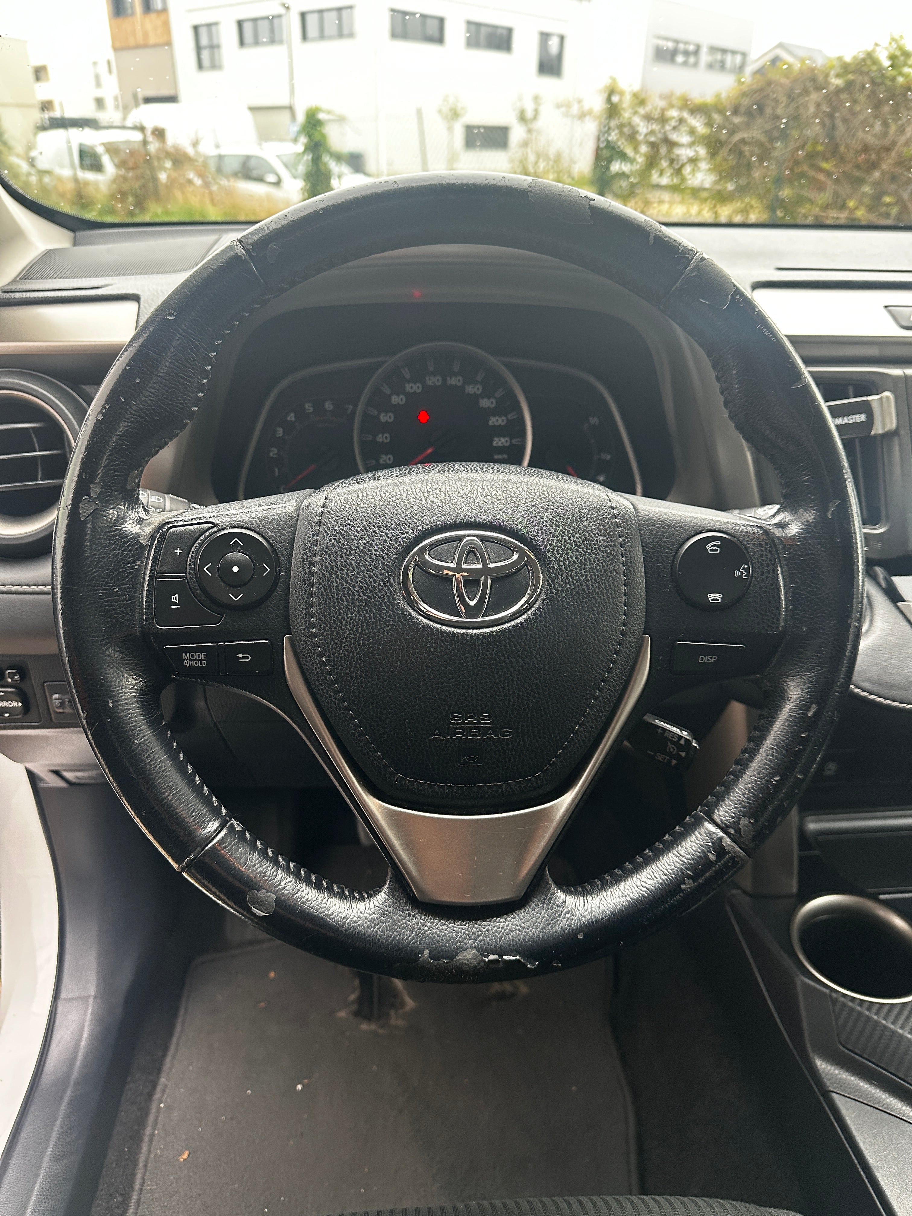TOYOTA RAV4 2.0 125ch Life édition 4X2 TOYOTA RAV4 2.0 125ch Life édition 4X2
