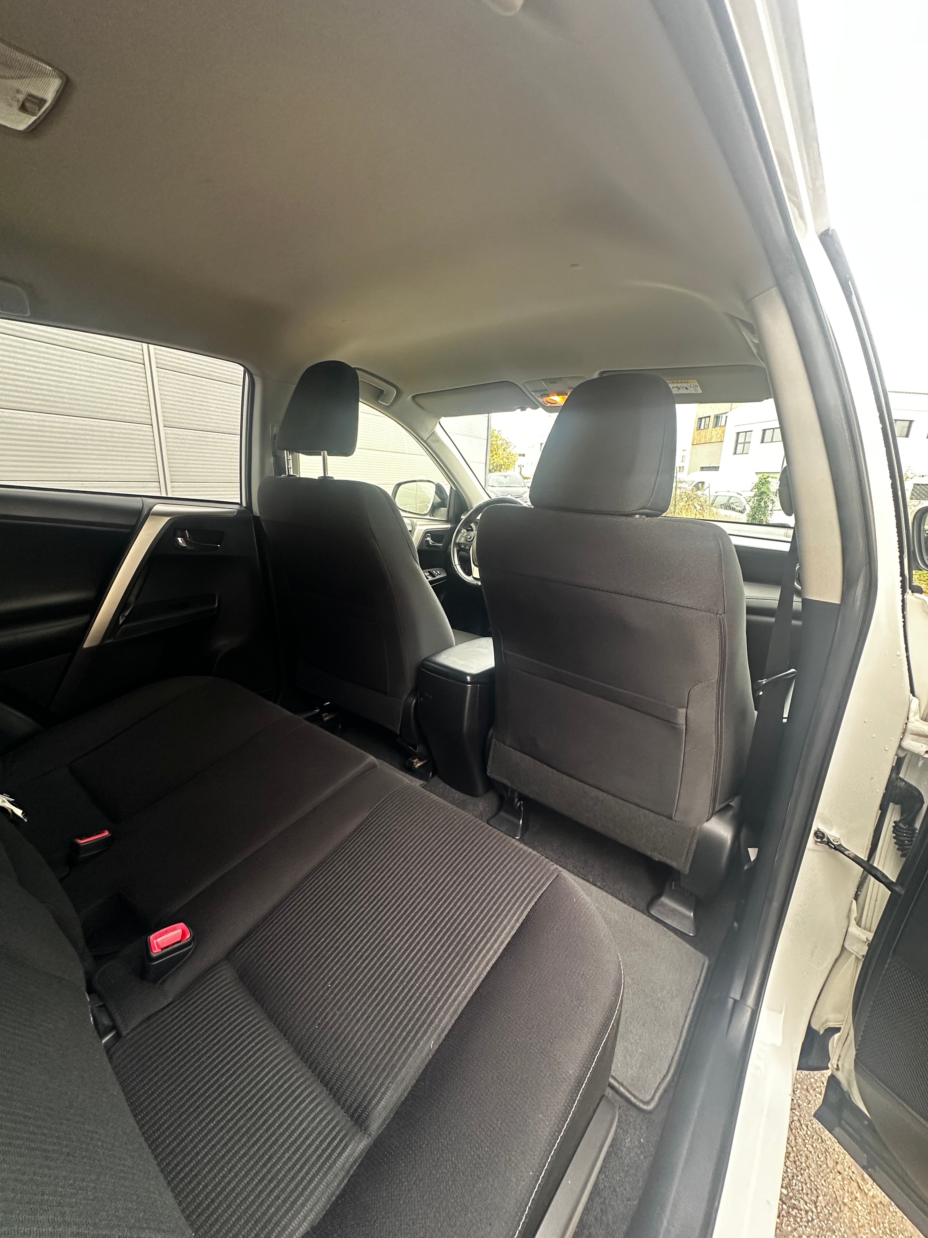 TOYOTA RAV4 2.0 125ch Life édition 4X2 TOYOTA RAV4 2.0 125ch Life édition 4X2
